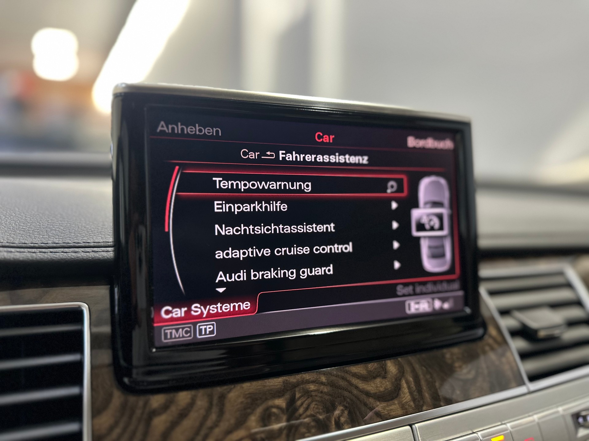 AUDI A8 3.0 TDI quattro tiptronic-image-16