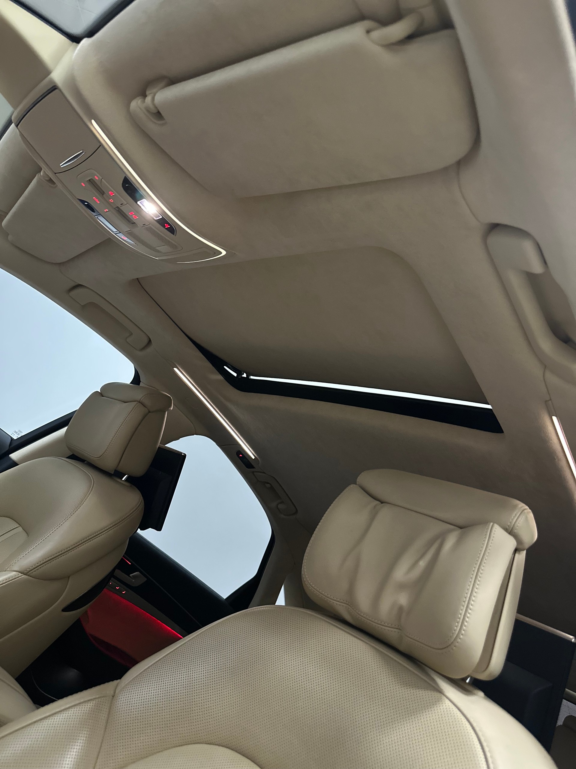 AUDI A8 3.0 TDI quattro tiptronic-image-18