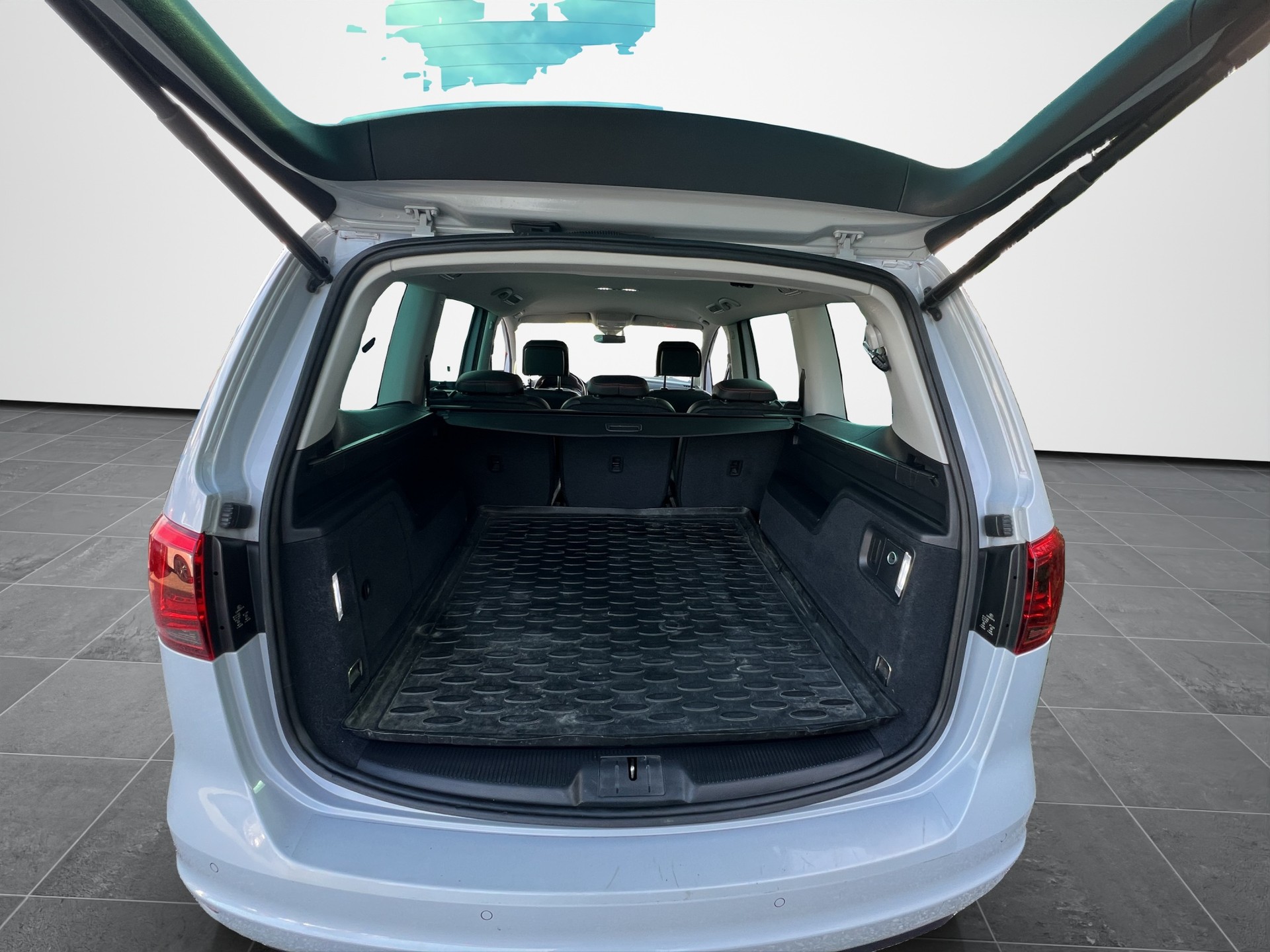 SEAT Alhambra 1.4 TSI Swiss FR DSG S/S-image-16