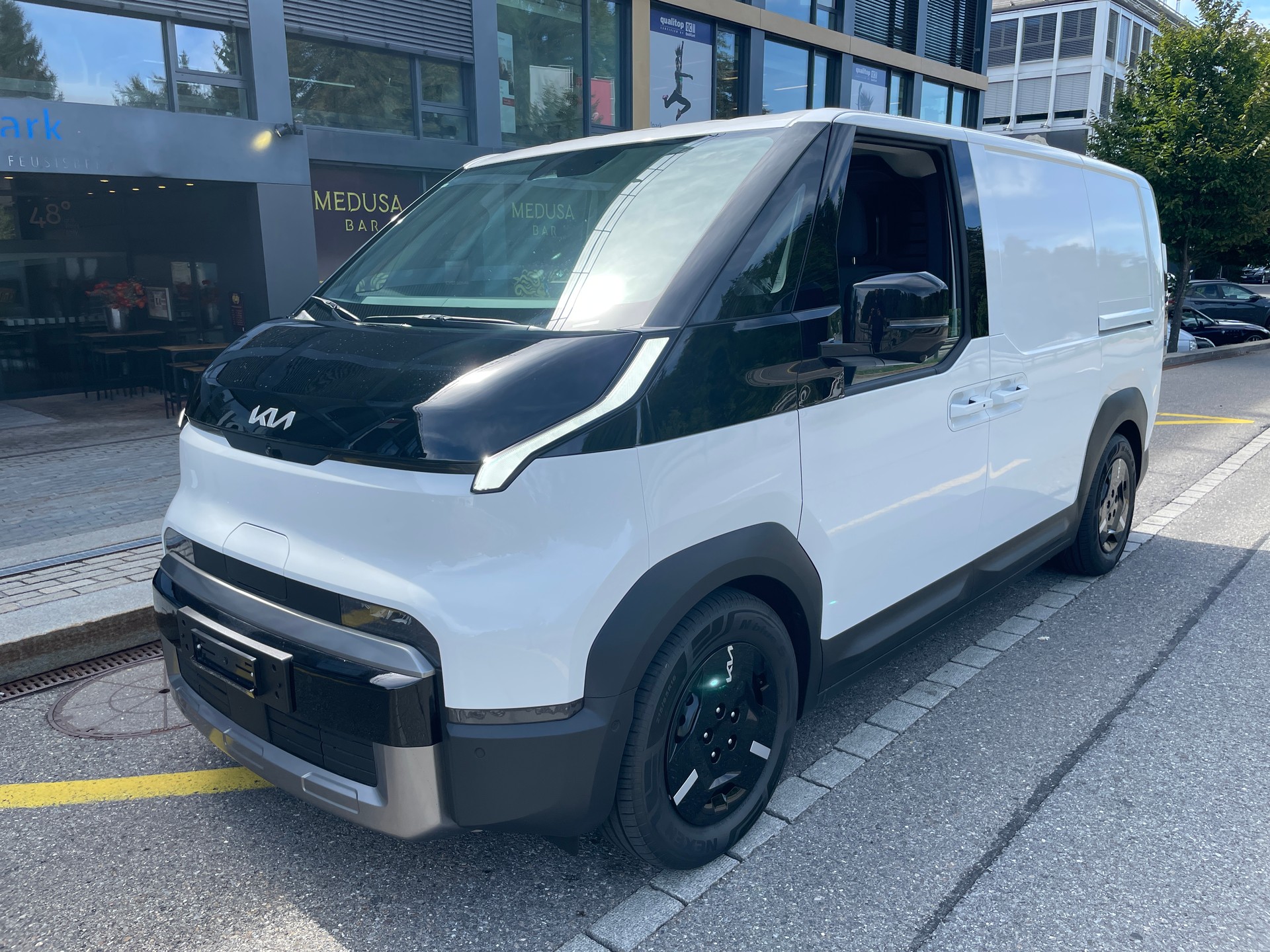 KIA PV5 Cargo 71.2 kWh Plus mit Wärmepumpe, 2-Schiebetüren