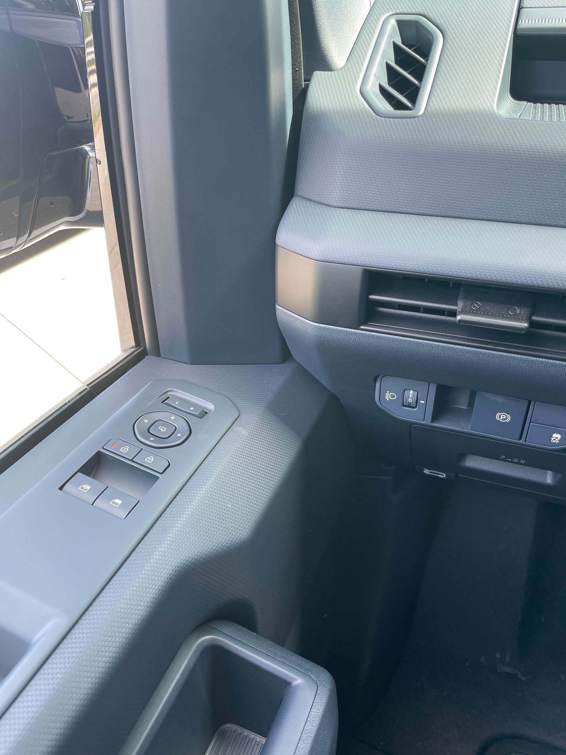 KIA PV5 Cargo 71.2 kWh Plus mit Wärmepumpe, 2-Schiebetüren-image-17