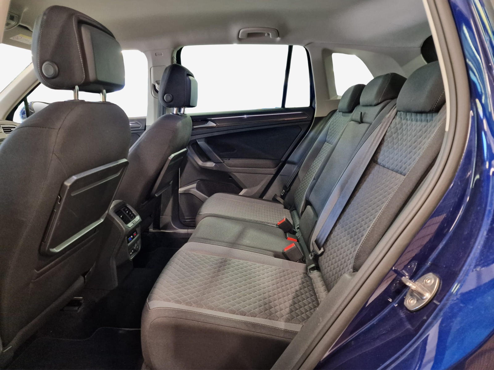 VW Tiguan 2.0TSI Comfortline 4Motion DSG-image-10