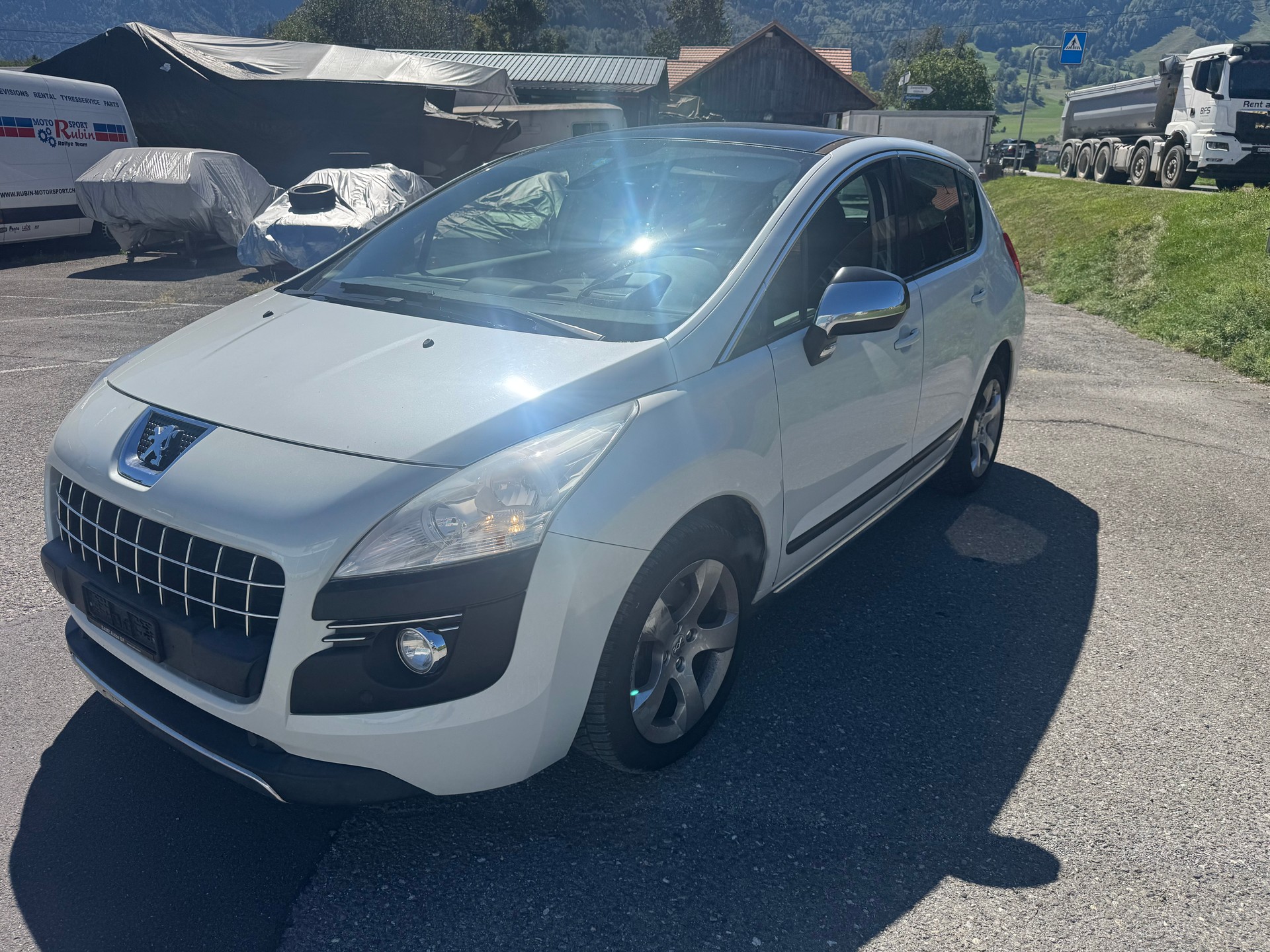 PEUGEOT 3008 1.6 16V T Active