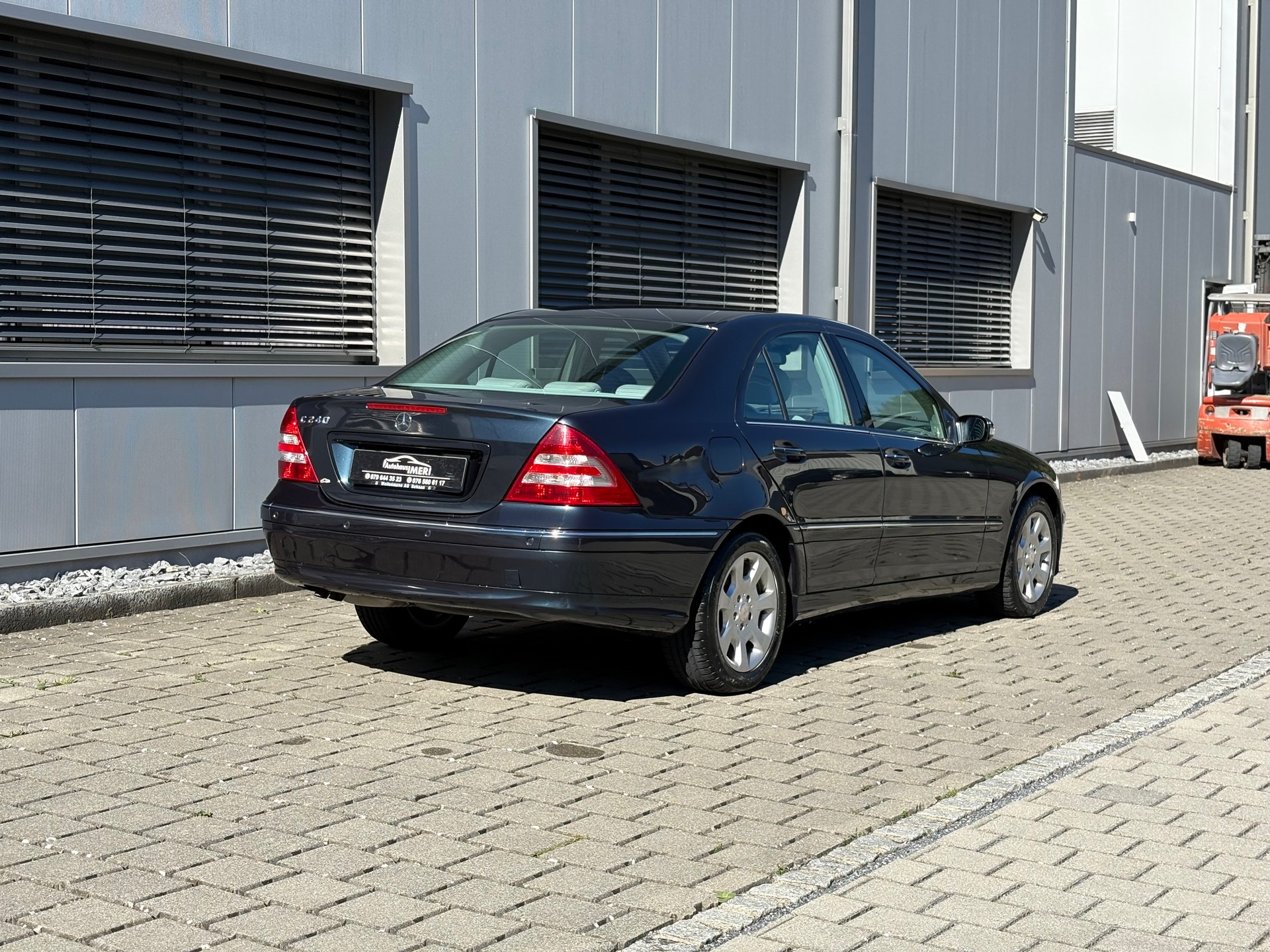 MERCEDES-BENZ C 240 Elégance AUTOMAT Frisch ab MFK 03.09.2026 Ab Service-image-8