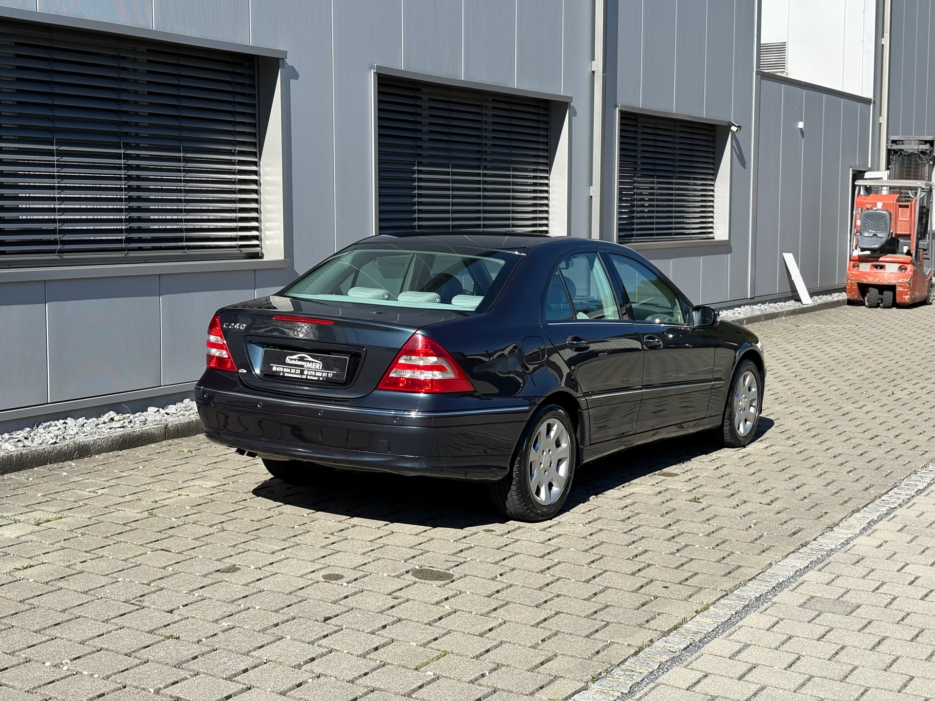 MERCEDES-BENZ C 240 Elégance AUTOMAT Frisch ab MFK 03.09.2026 Ab Service-image-9