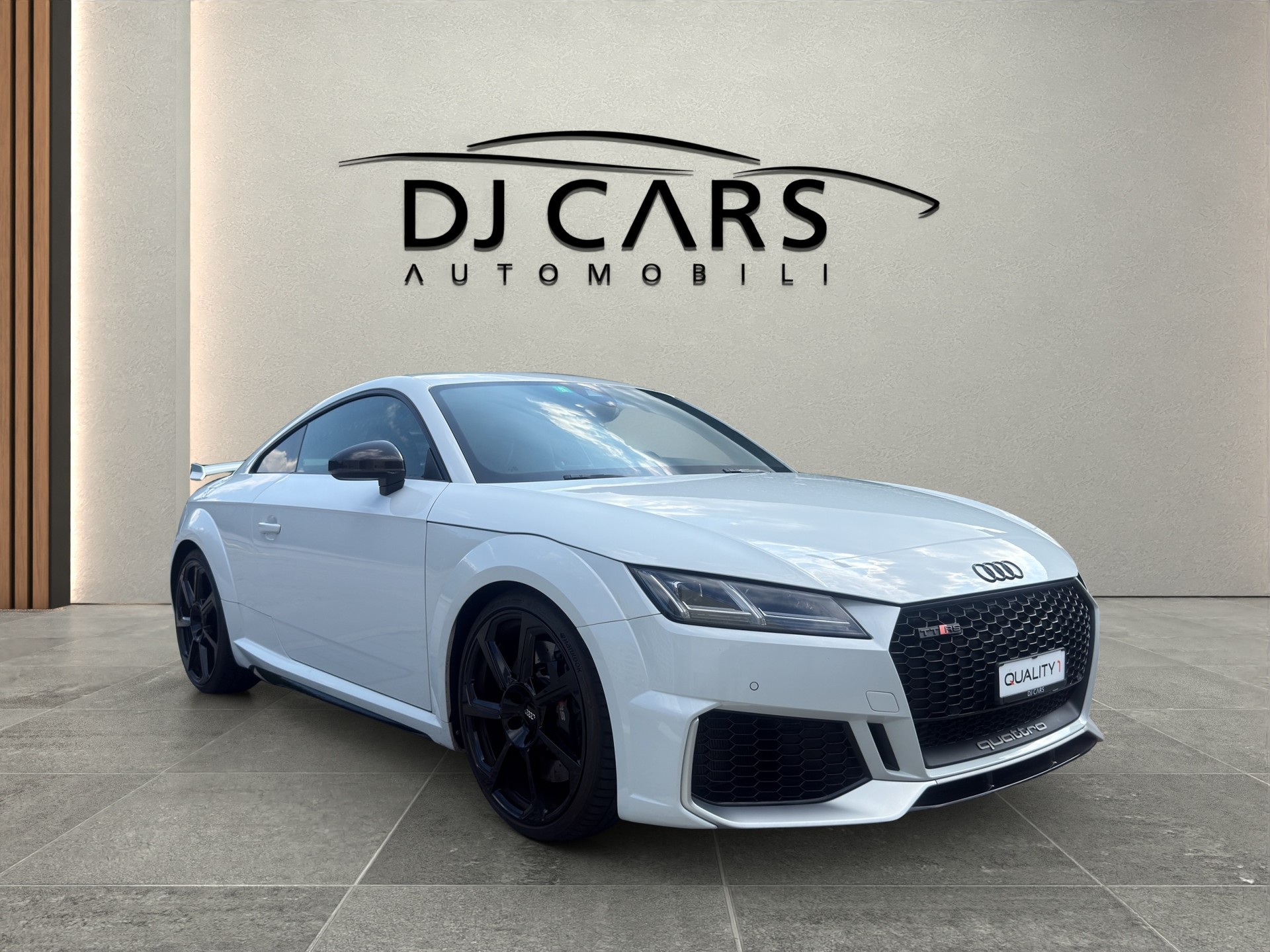 AUDI TT Coupé TTRS quattro S-tronic-image-2