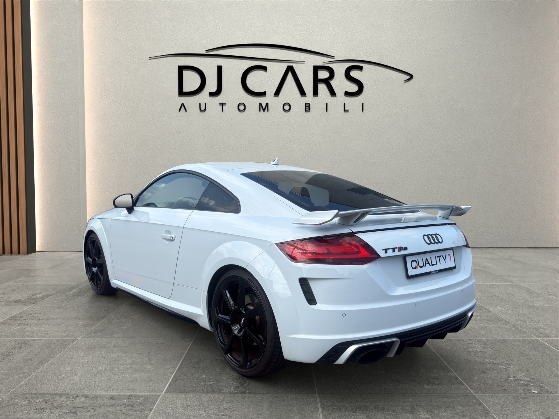AUDI TT Coupé TTRS quattro S-tronic-image-5