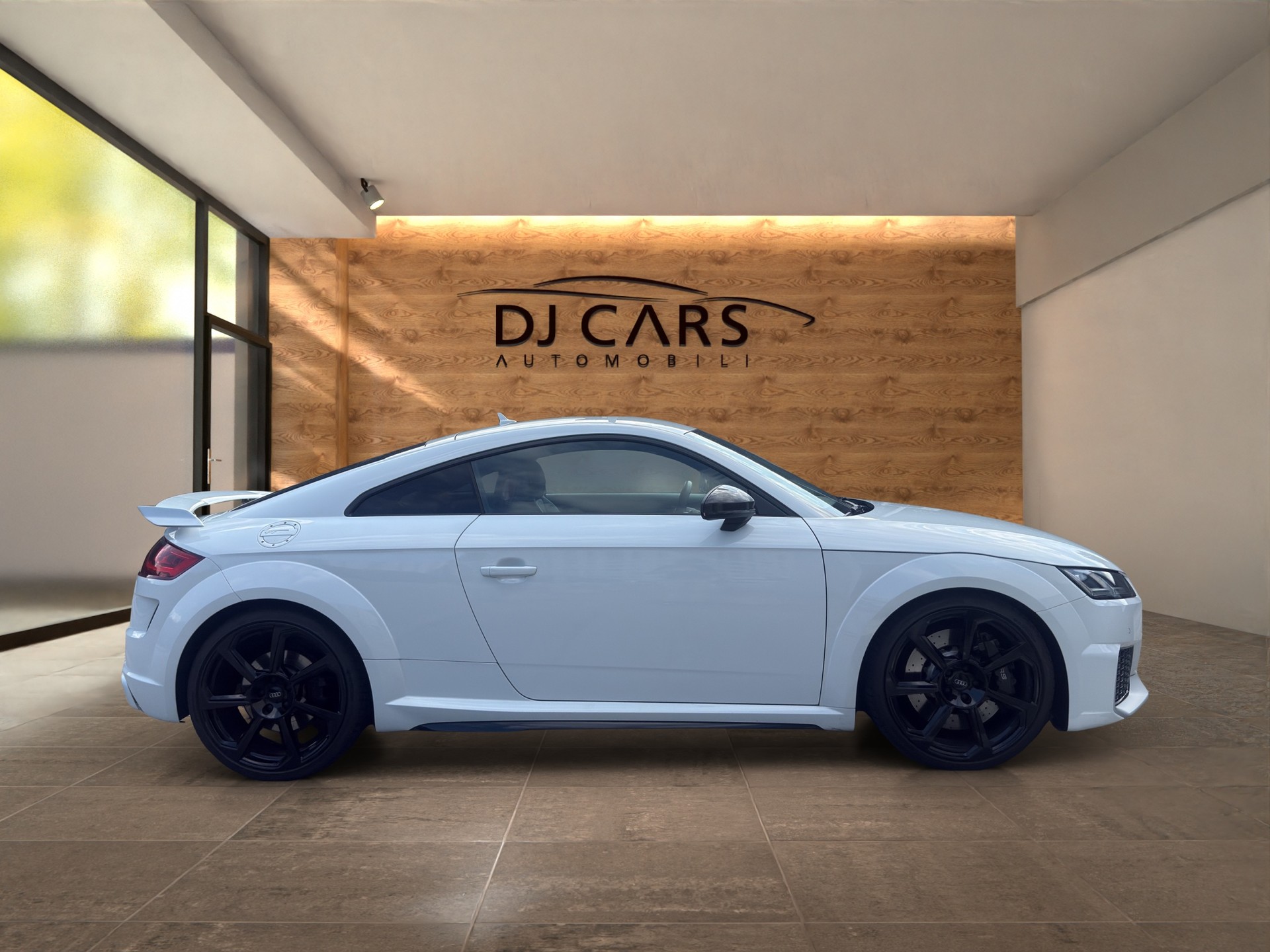 AUDI TT Coupé TTRS quattro S-tronic-image-4