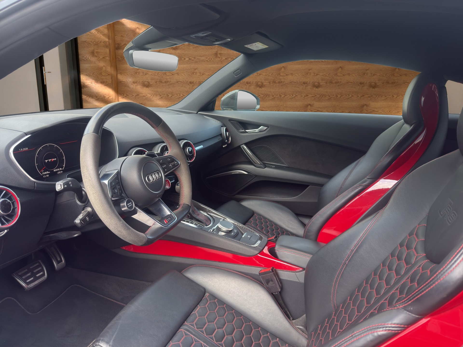 AUDI TT Coupé TTRS quattro S-tronic-image-7