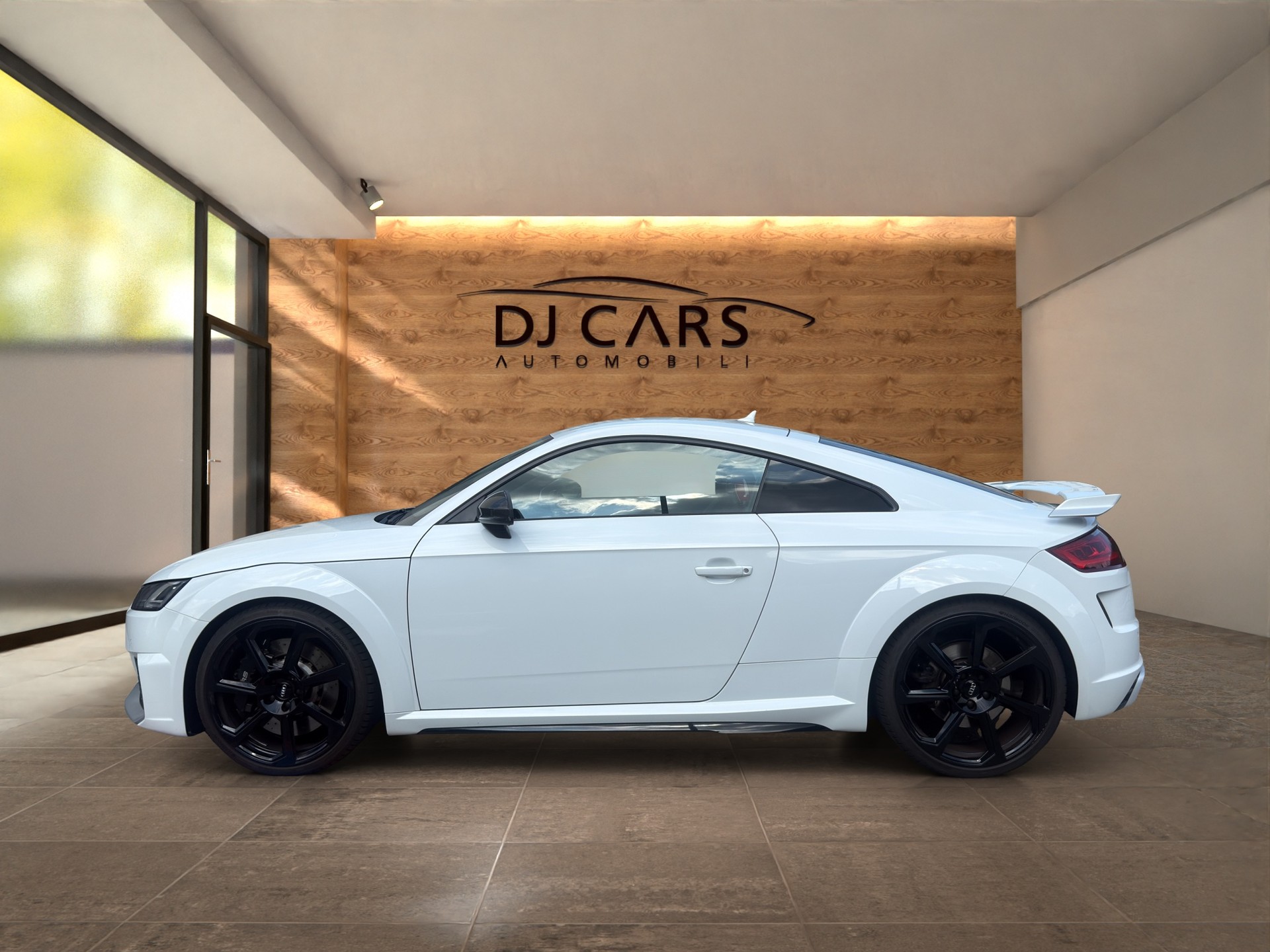 AUDI TT Coupé TTRS quattro S-tronic-image-3