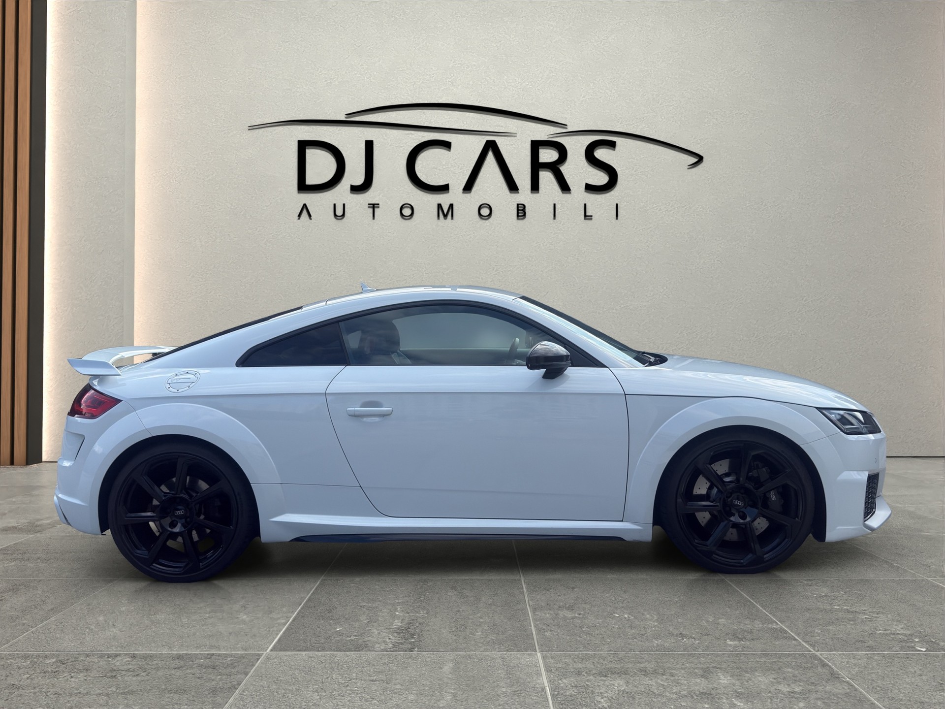 AUDI TT Coupé TTRS quattro S-tronic-image-4