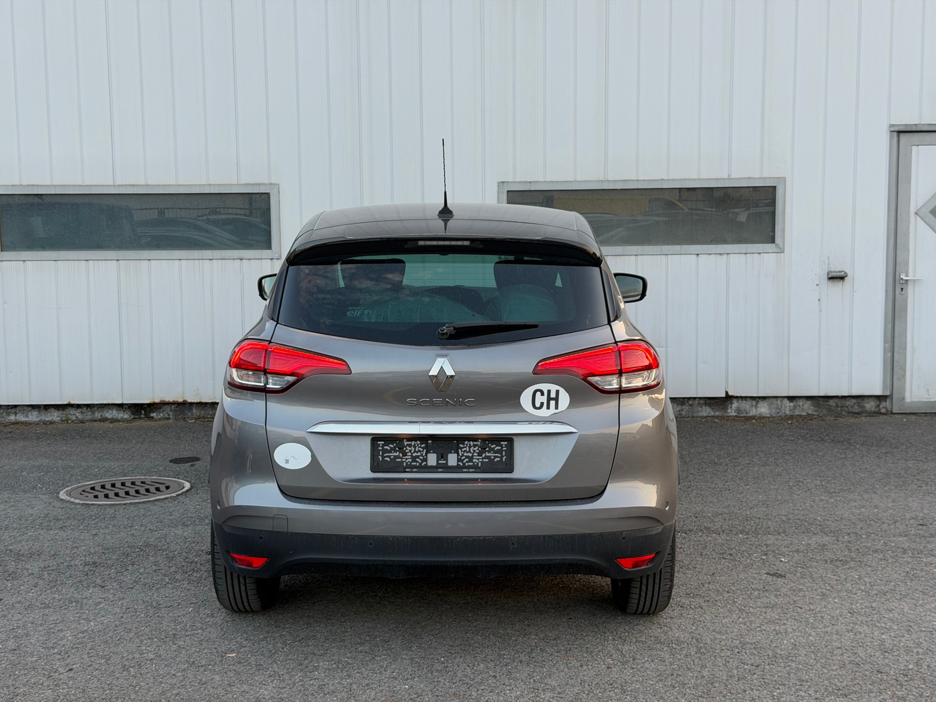 RENAULT Scénic 1.6 dCi Initiale Paris EDC-image-3