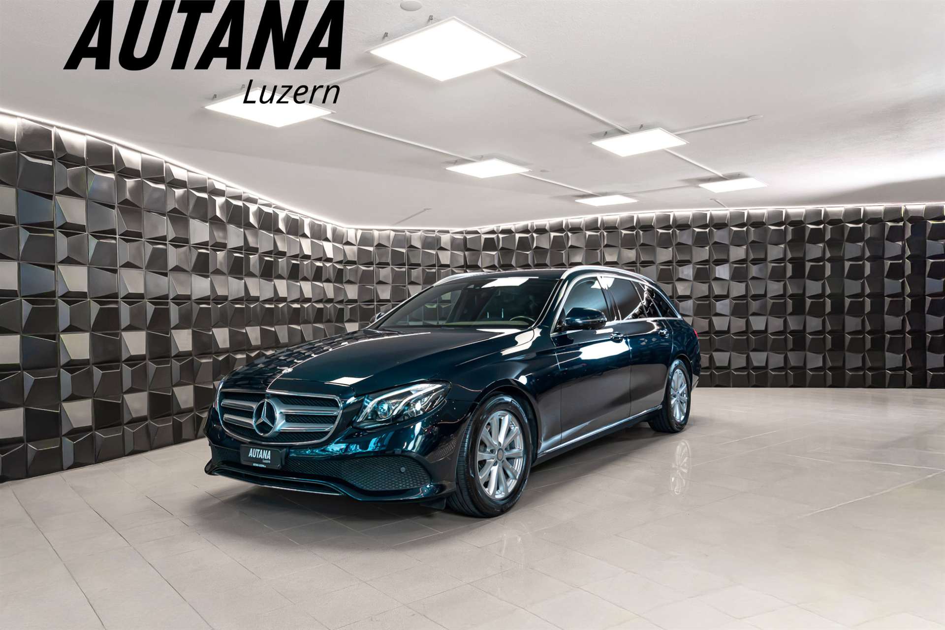 MERCEDES-BENZ E 220 d Avantgarde 9G-Tronic-image-0