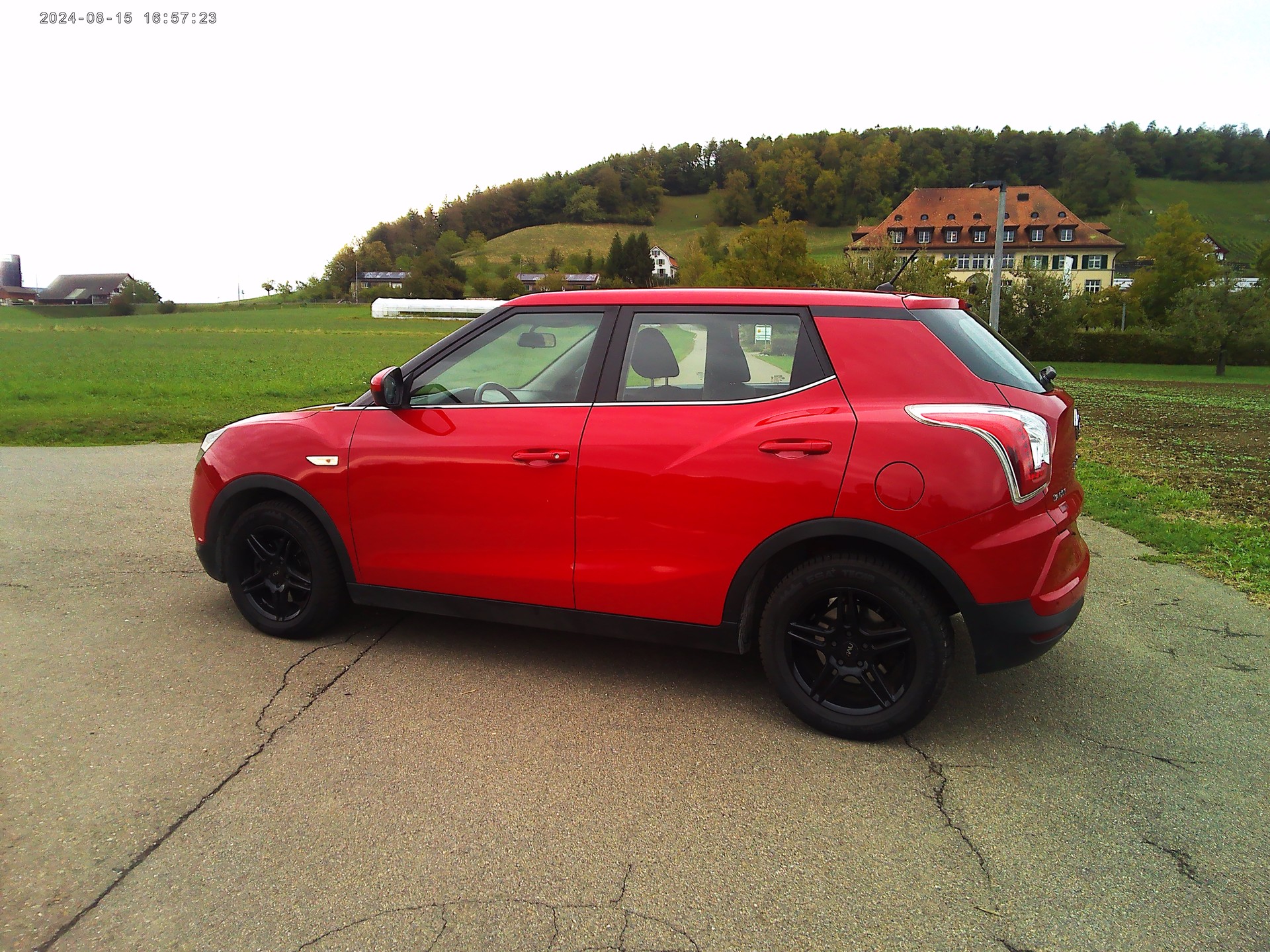 KGM-SsangYong Tivoli 1.6 e-XGi Cityscape 2WD-image-1