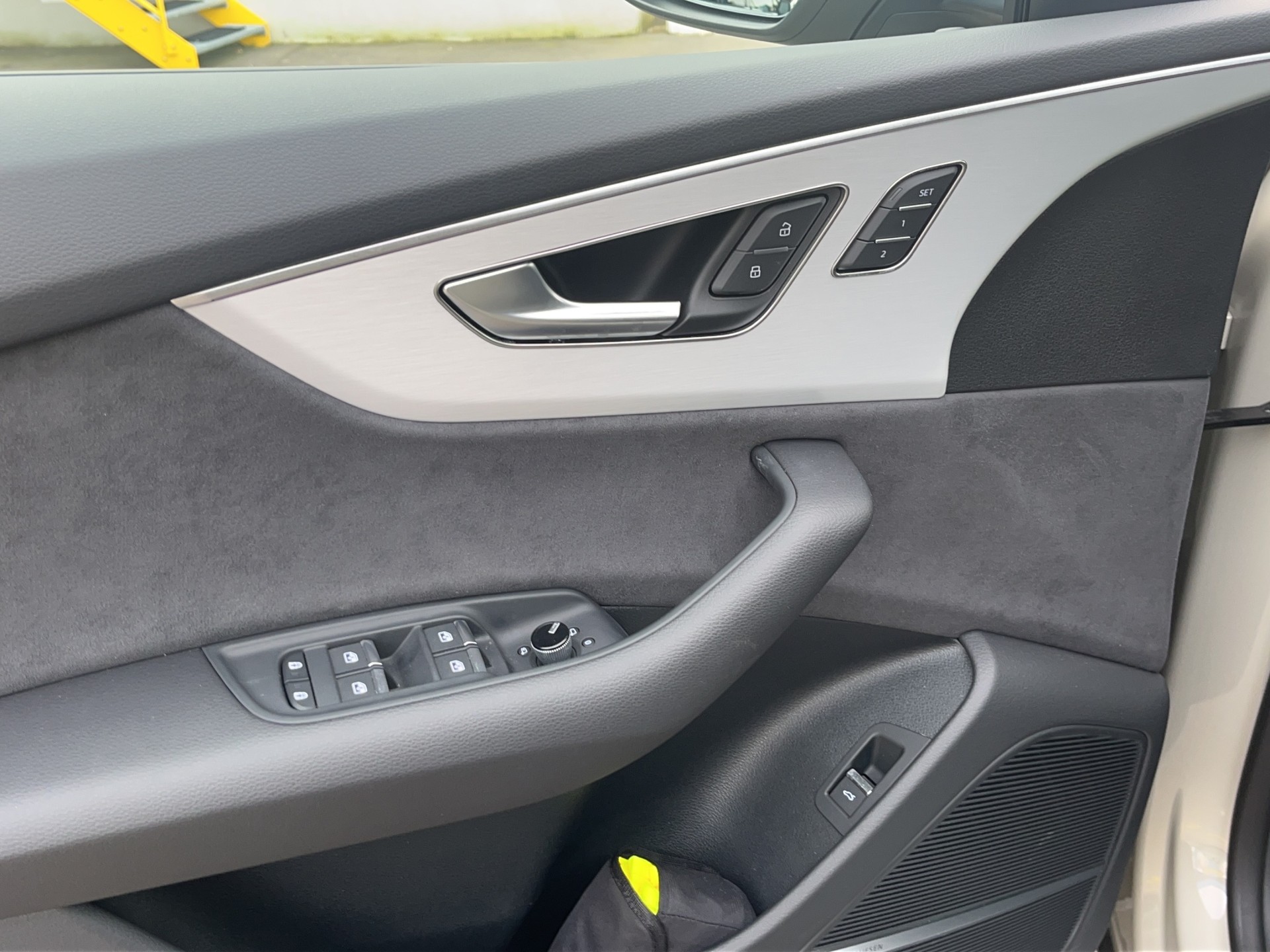 AUDI Q8 50 TDI quattro tiptronic *B&O, Head up, Panodach, AHK, 360°Kamera, Sitzlüftung/Massage*-image-11