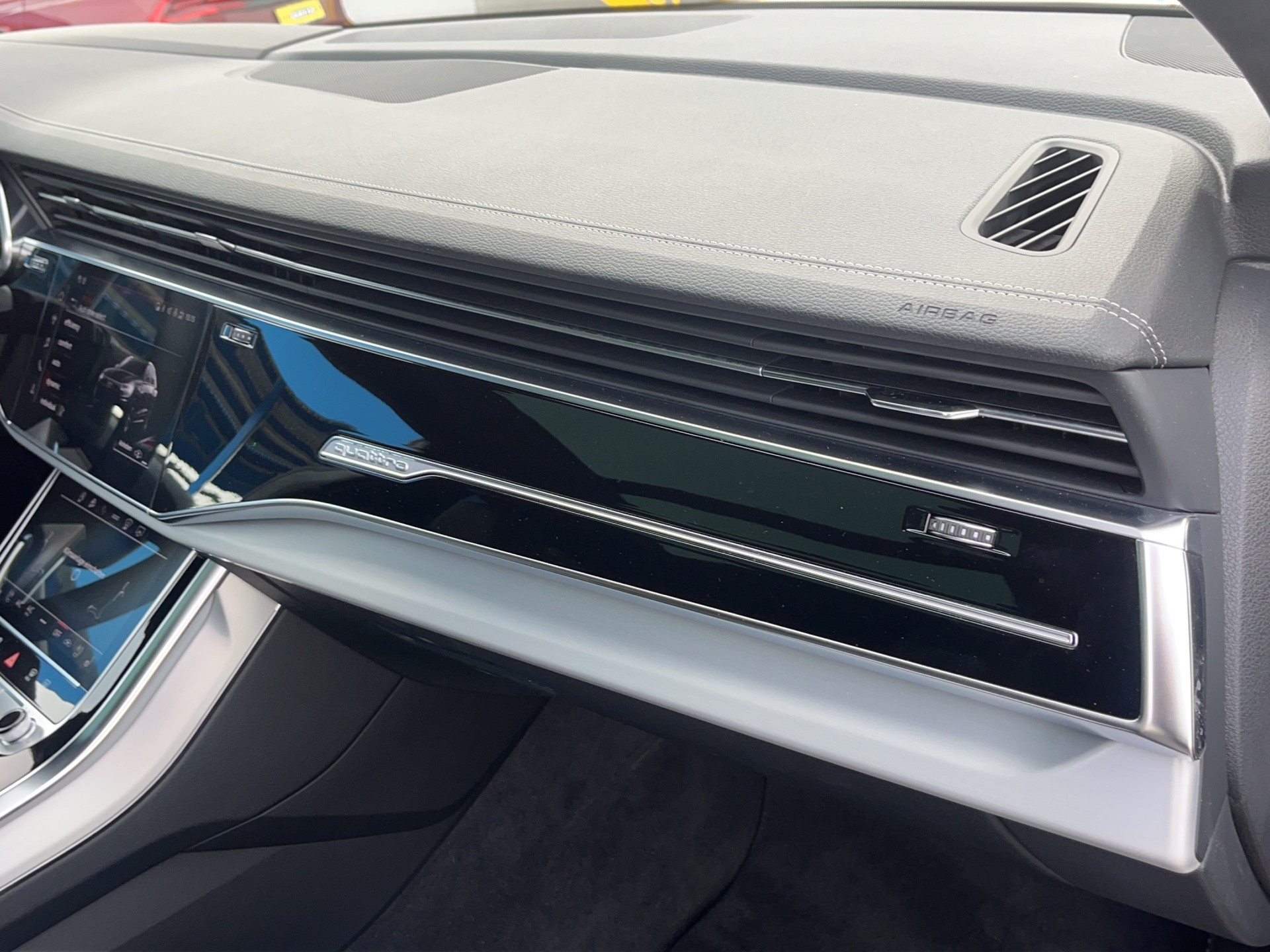 AUDI Q8 50 TDI quattro tiptronic *B&O, Head up, Panodach, AHK, 360°Kamera, Sitzlüftung/Massage*-image-12