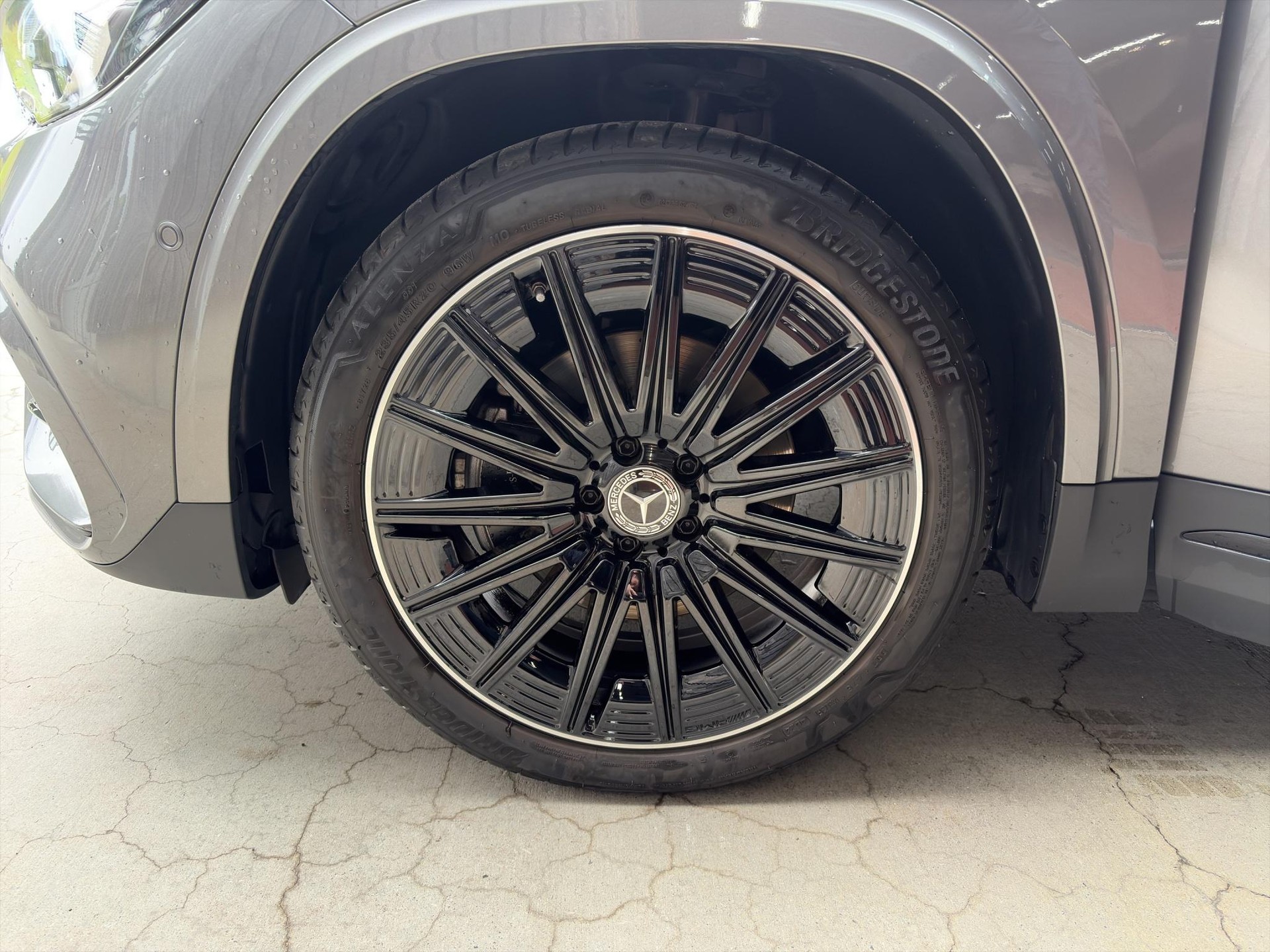 MERCEDES-BENZ GLA-Klasse H247 GLA 220 d Swiss Star AMG Line 4matic-image-5