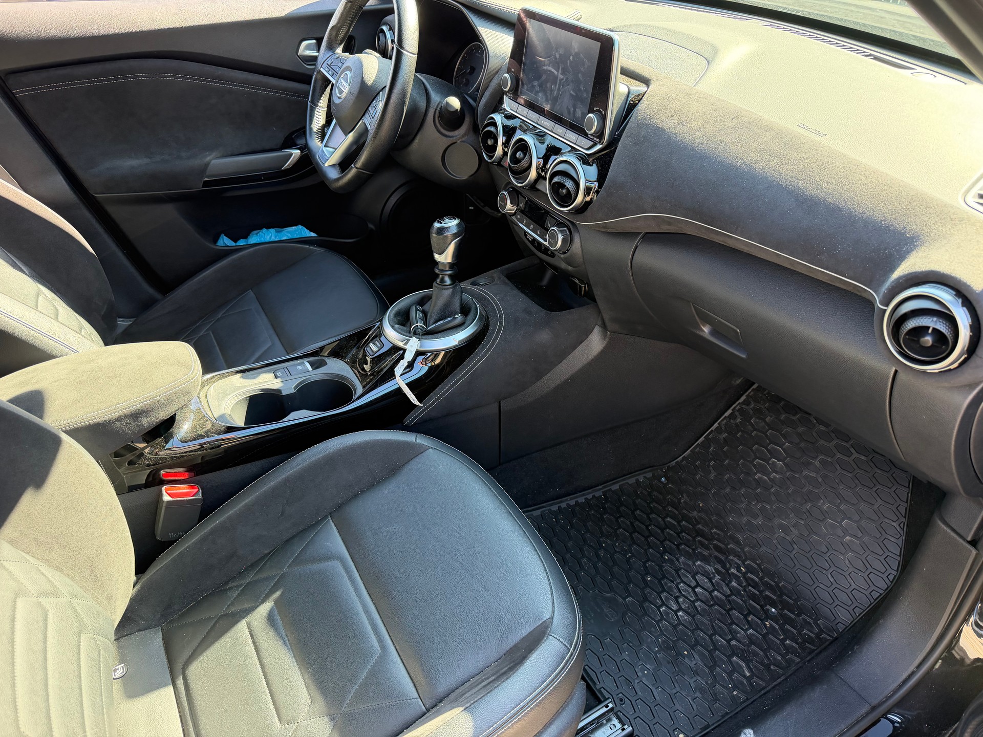 NISSAN Juke 1.0 DIG-T N-Design-image-8