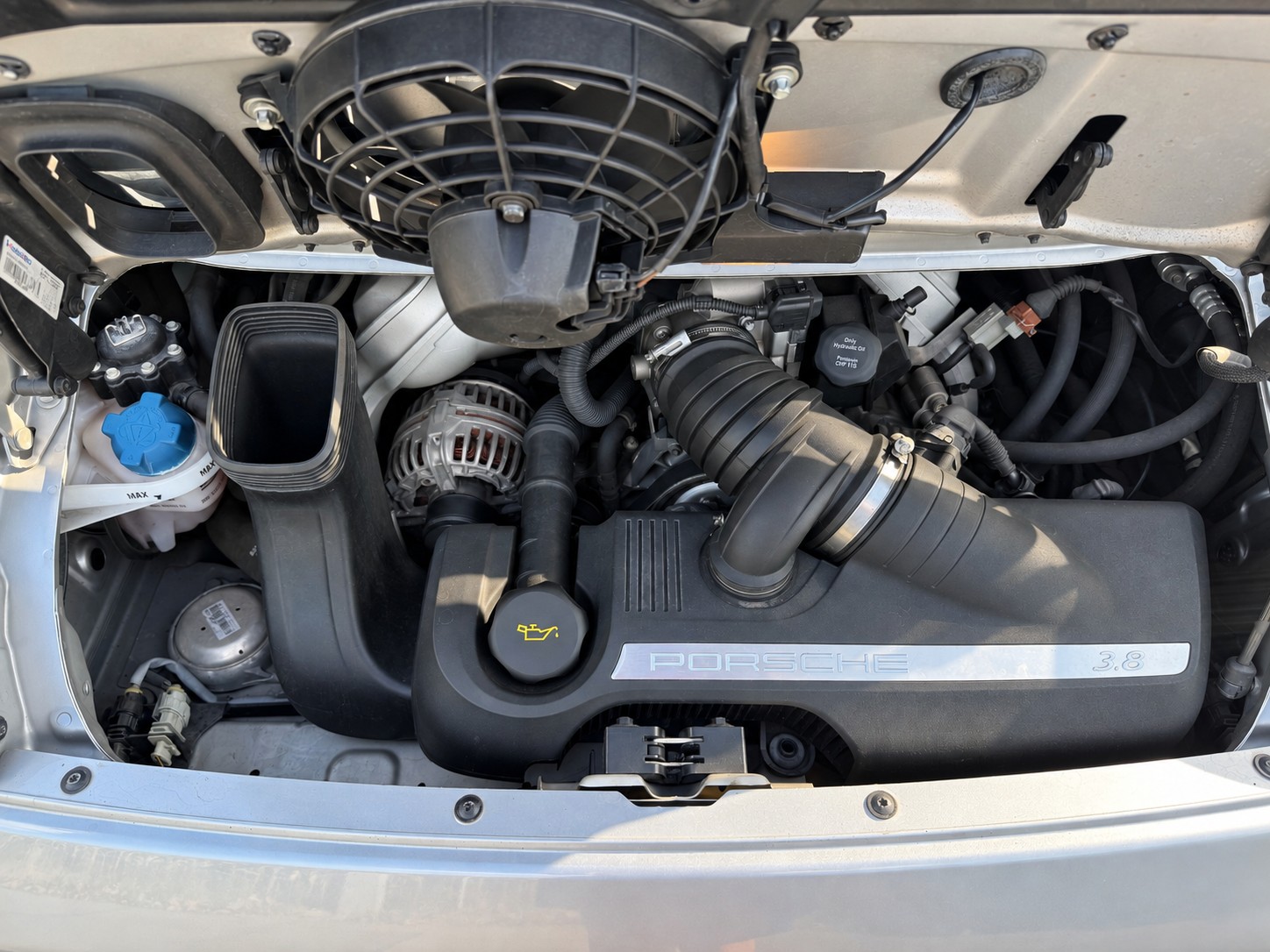 PORSCHE 3.8 Carrera 4S-image-7