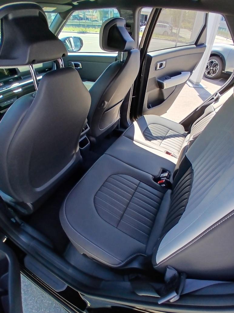 KIA Seltos 1.6 T-GDi GT-Line-image-8