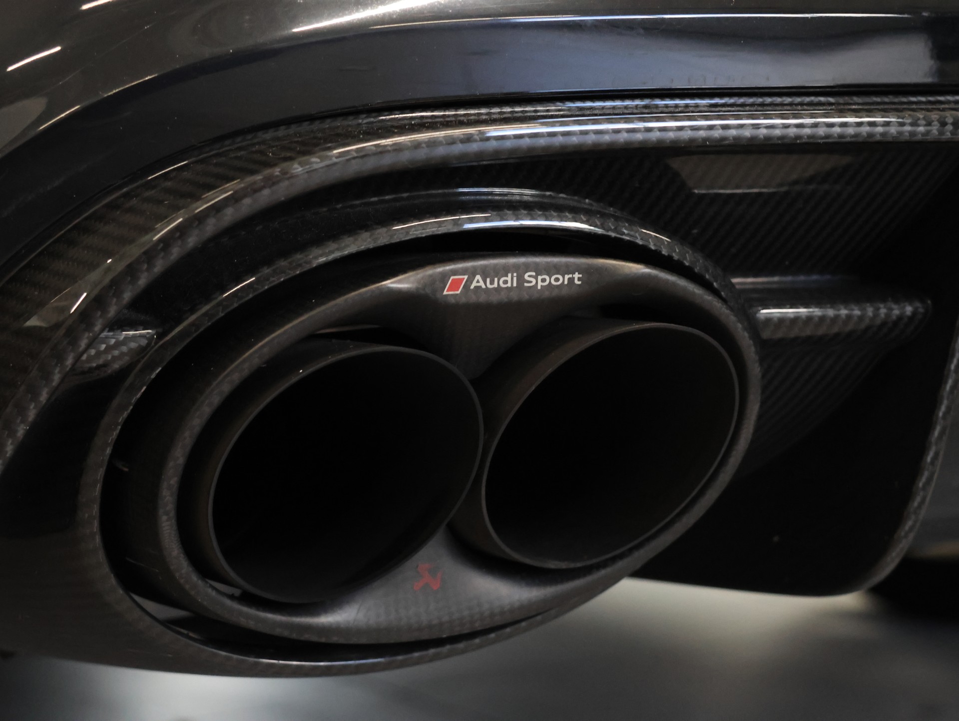AUDI RS6 Avant 4.0 TFSI V8 performance quattro *DESIGN-PAKET CARBON*-image-42