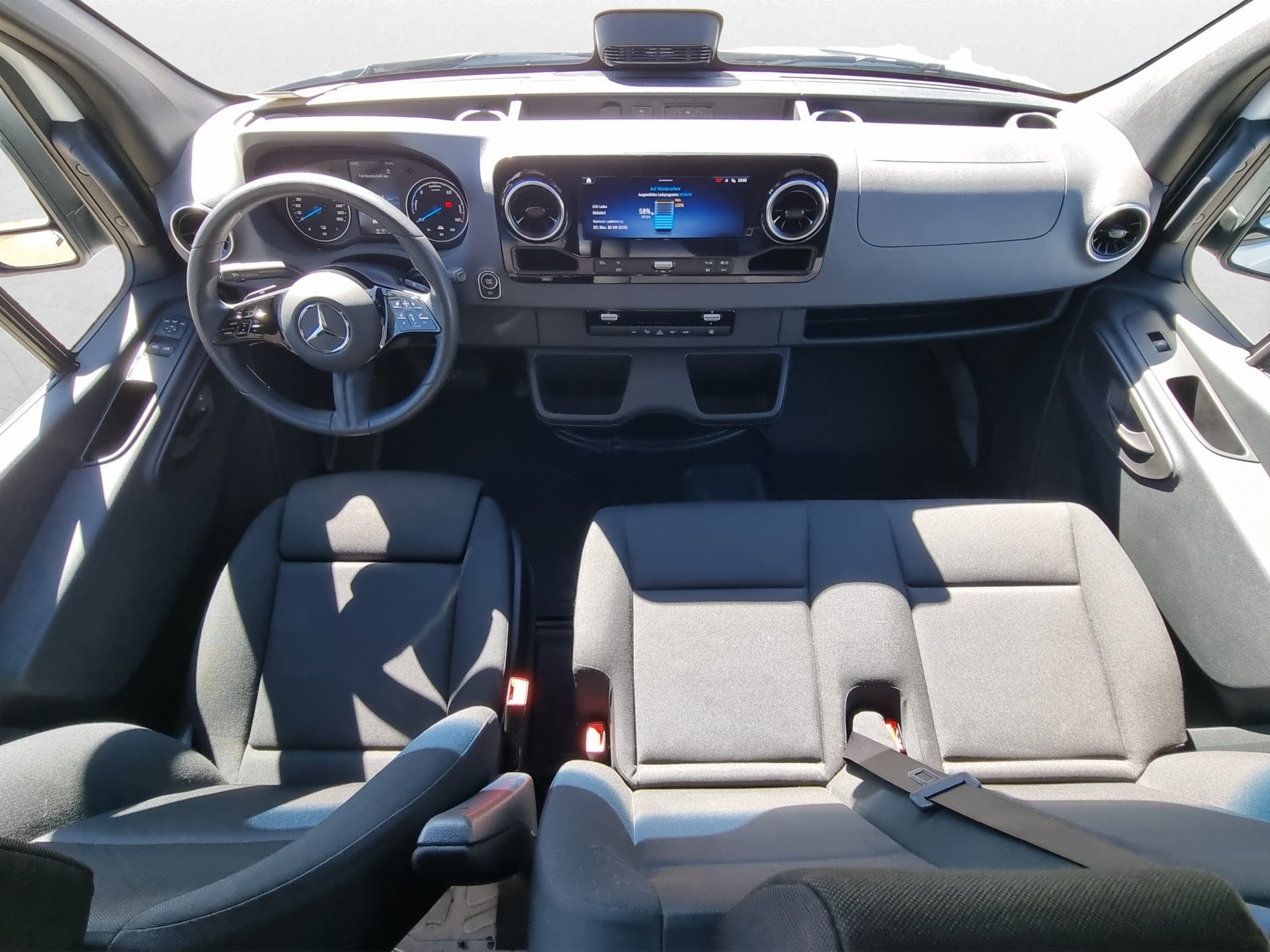 MERCEDES-BENZ eSprinter 320 56kWh StPro-image-7