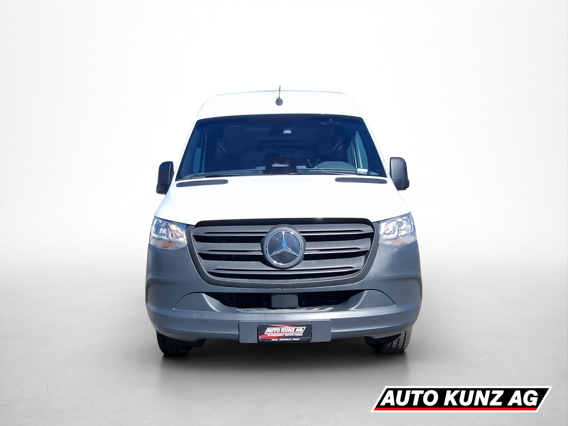 MERCEDES-BENZ eSprinter 320 56kWh StPro-image-1