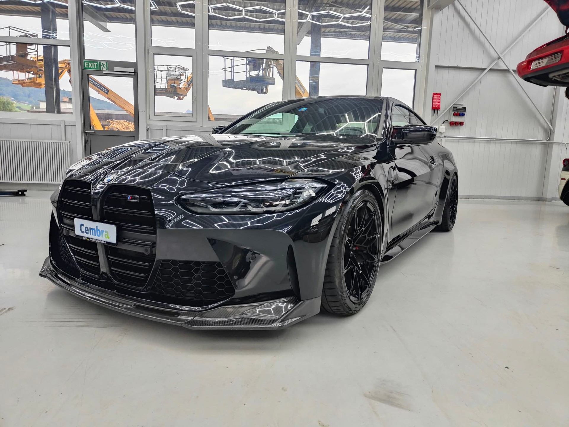 BMW M4 Coupé Competition M xDrive-image-1
