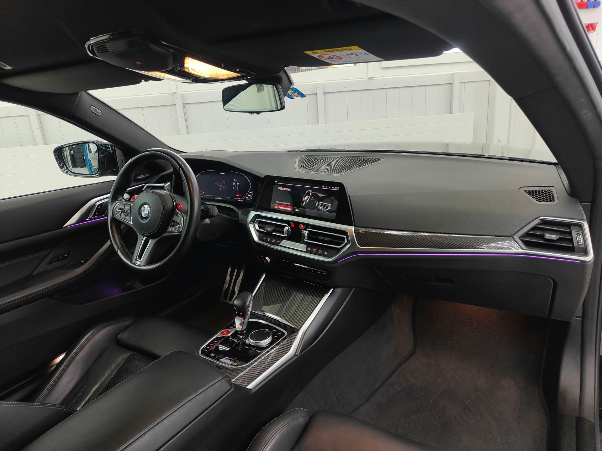 BMW M4 Coupé Competition M xDrive-image-10