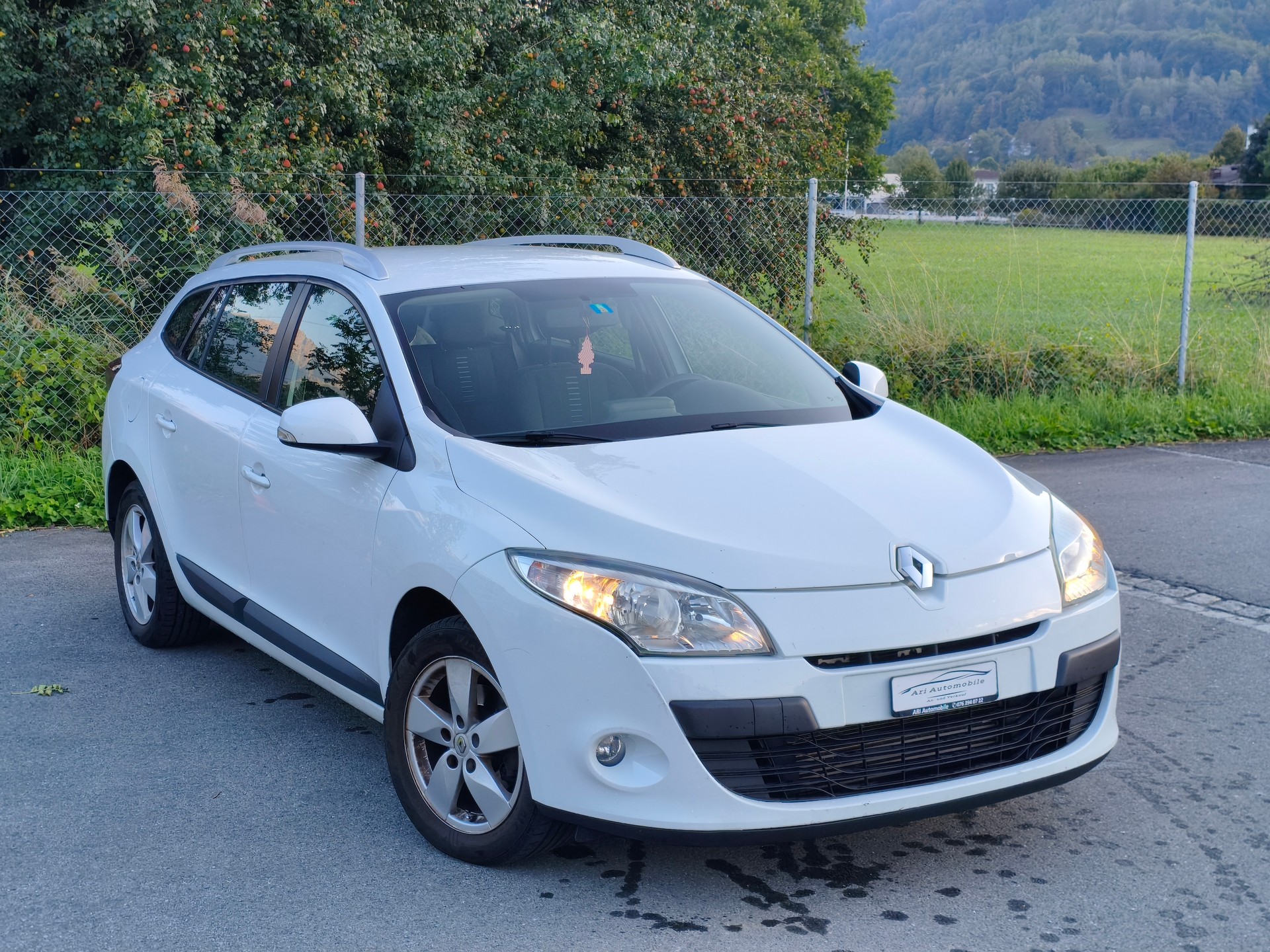 RENAULT Mégane Grandtour 1.5 dCi Expression-image-3