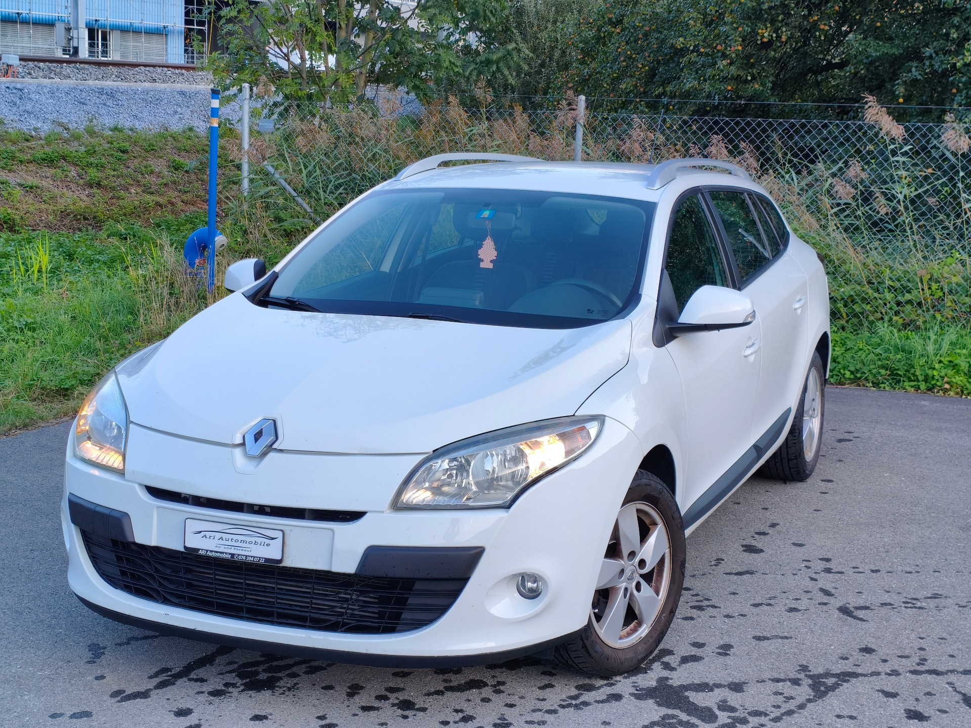 RENAULT Mégane Grandtour 1.5 dCi Expression-image-0