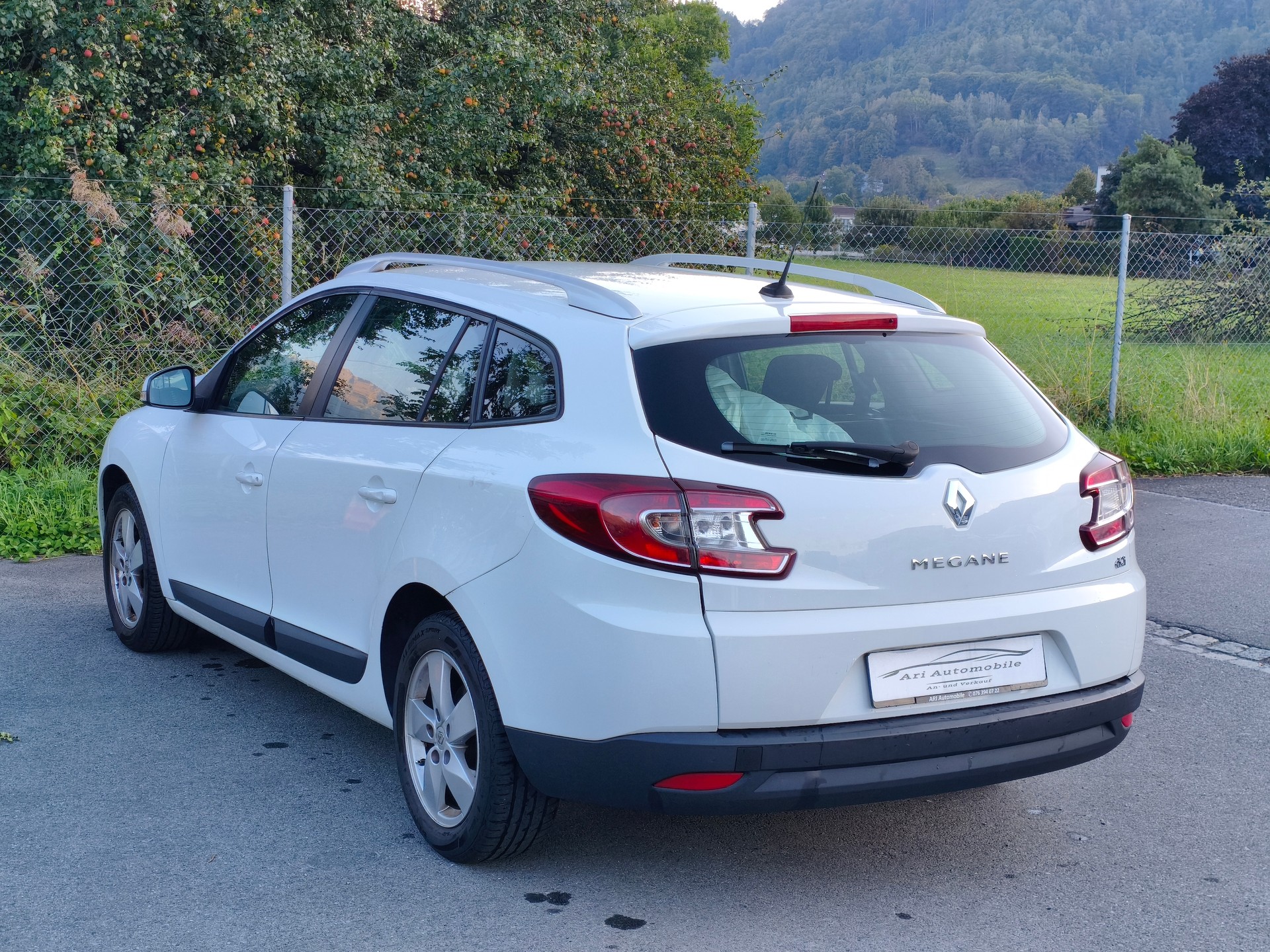 RENAULT Mégane Grandtour 1.5 dCi Expression-image-7