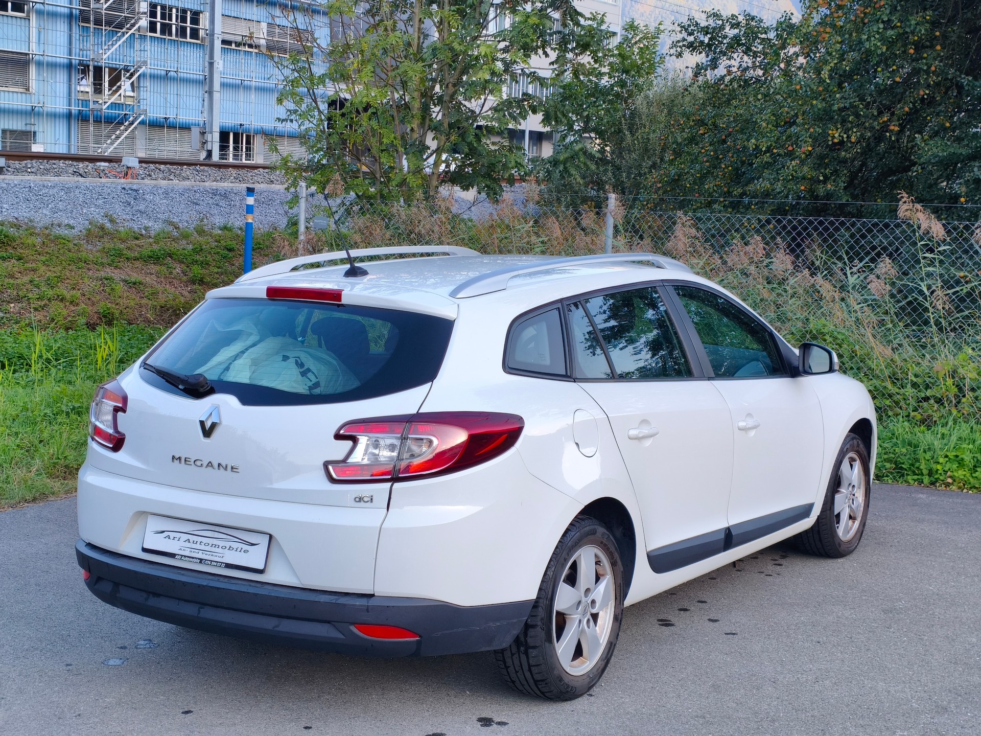 RENAULT Mégane Grandtour 1.5 dCi Expression-image-6