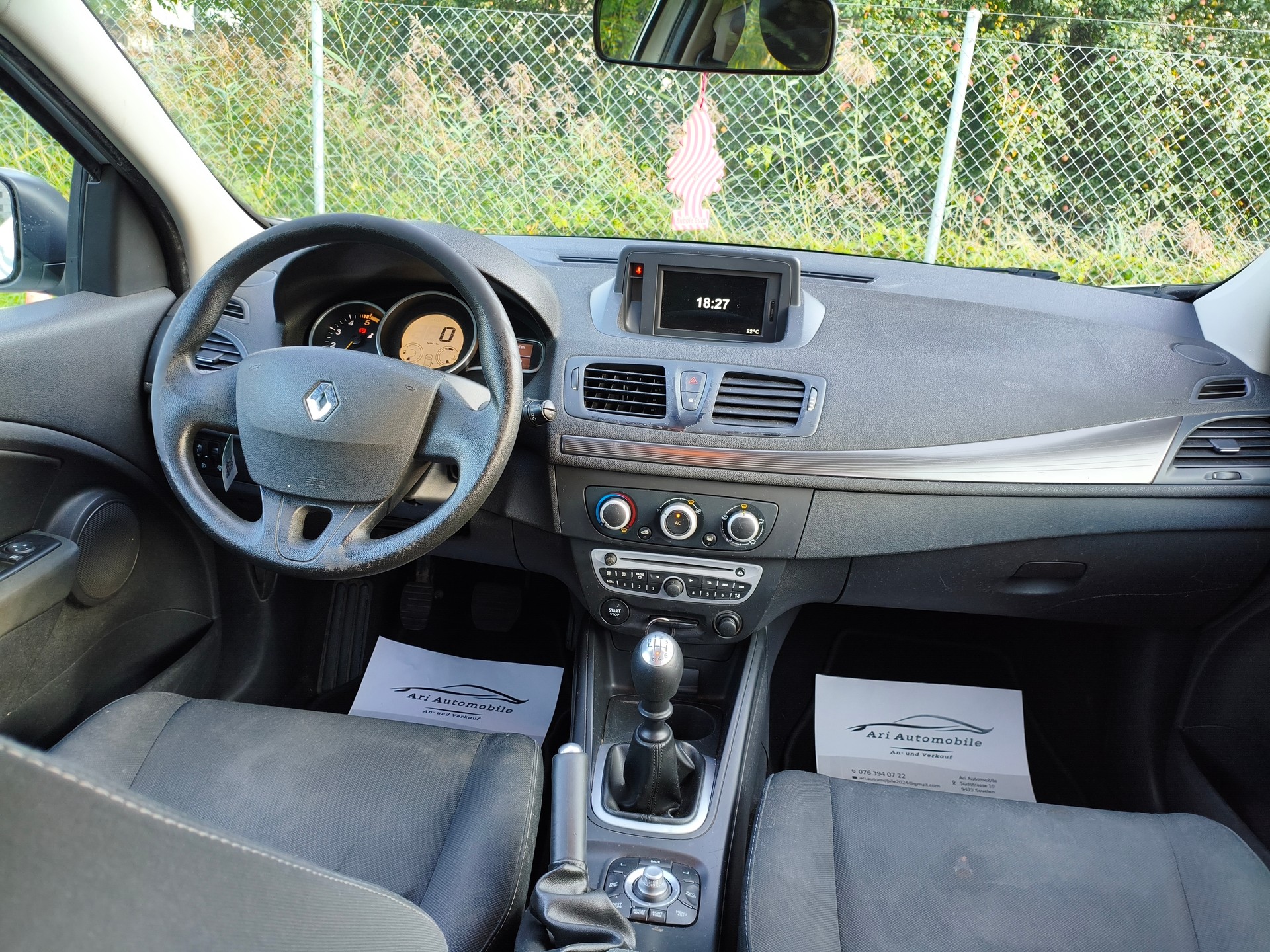 RENAULT Mégane Grandtour 1.5 dCi Expression-image-14