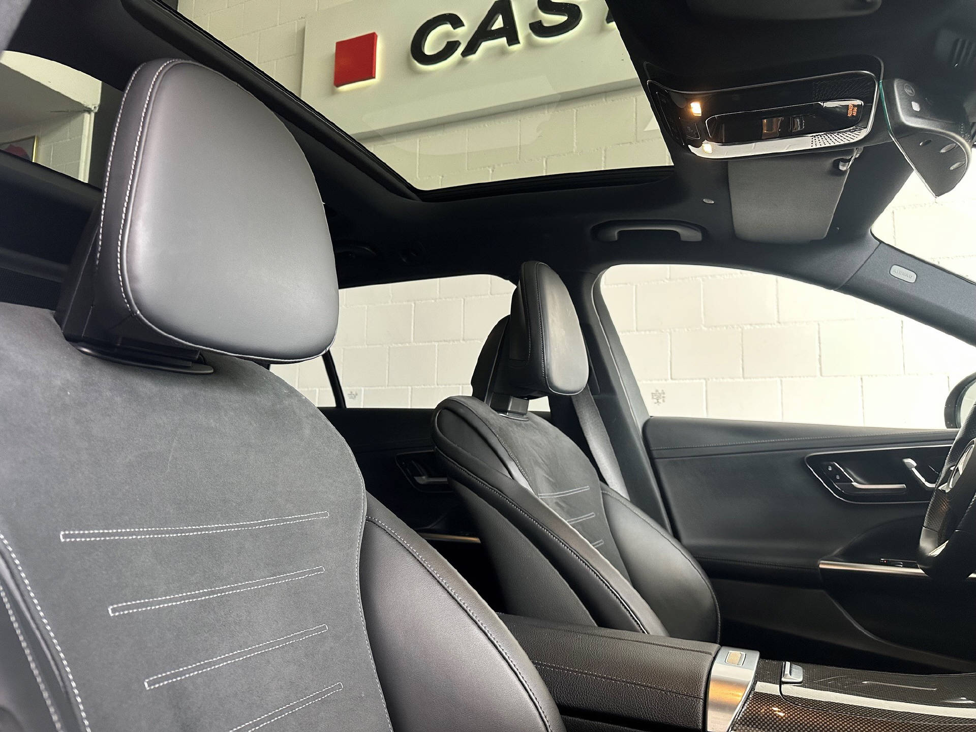 MERCEDES-BENZ C 220 d AMG Line Kombi-image-6