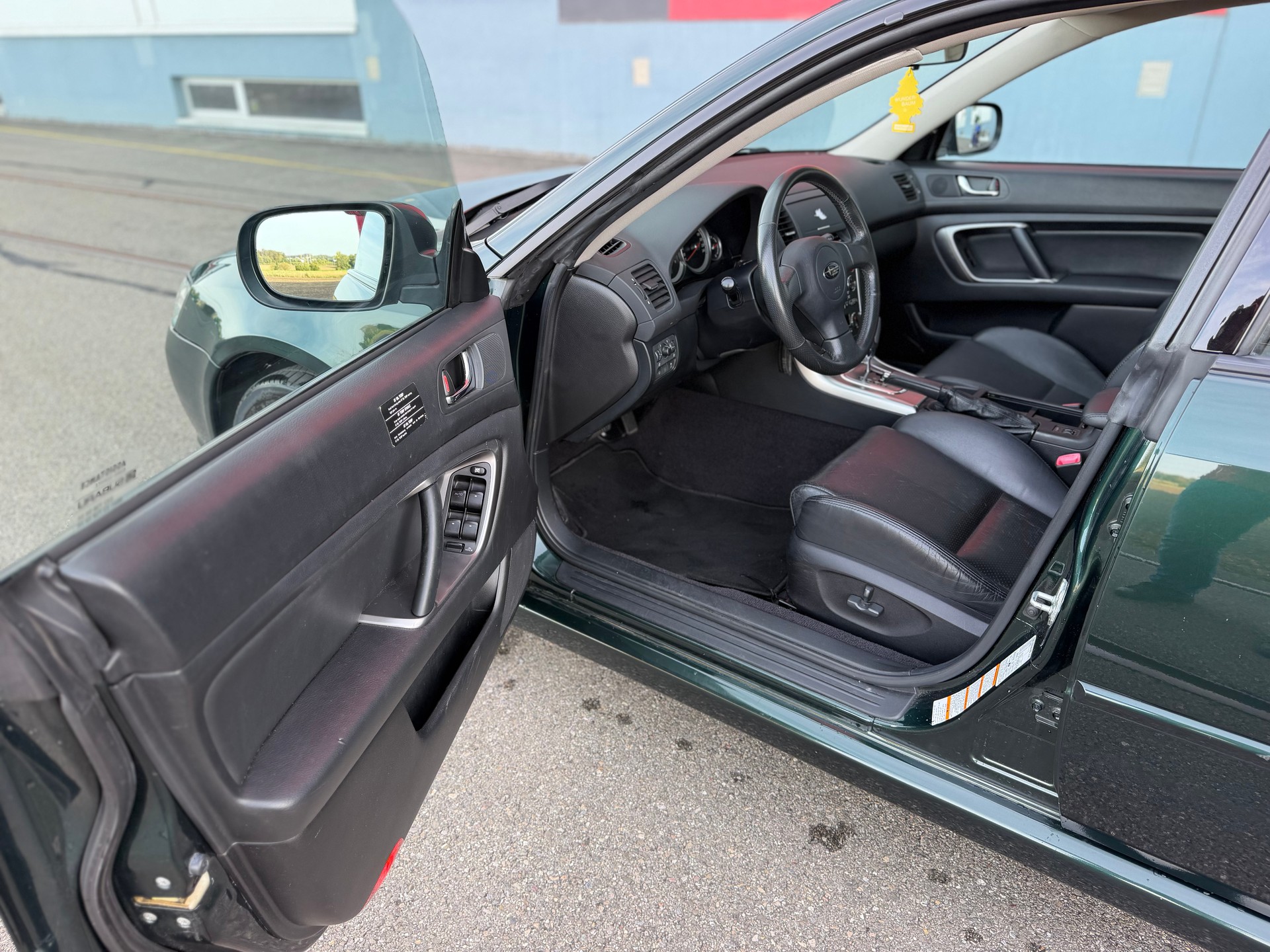 SUBARU Legacy 2.5i AWD Limited Automatic-image-13