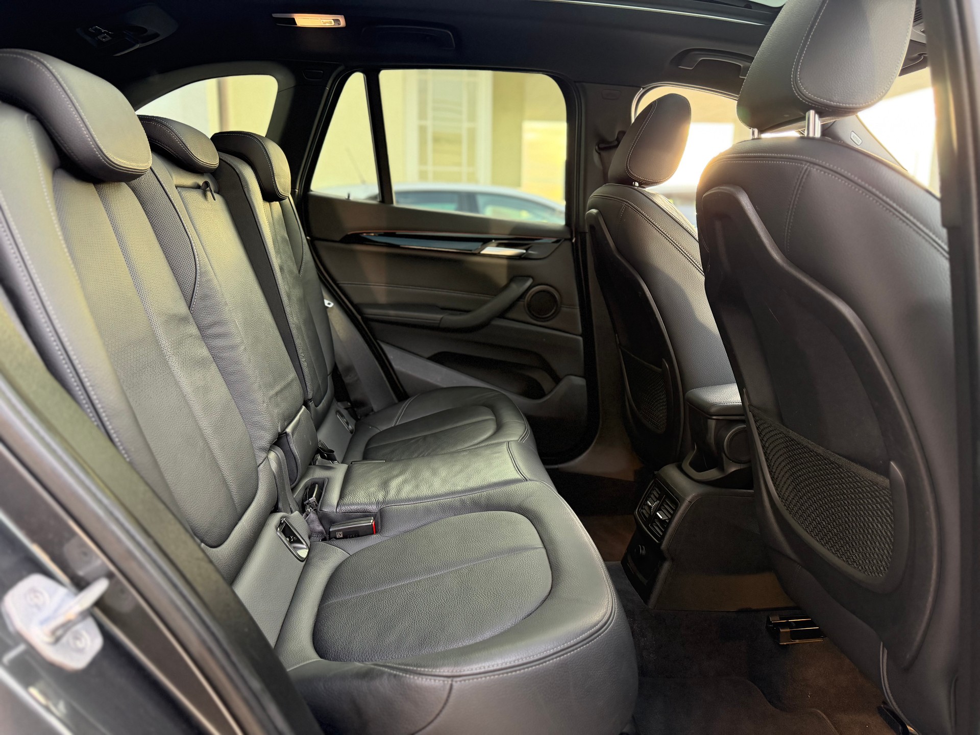 BMW X1 xDrive 25d M Sport Steptronic-image-12