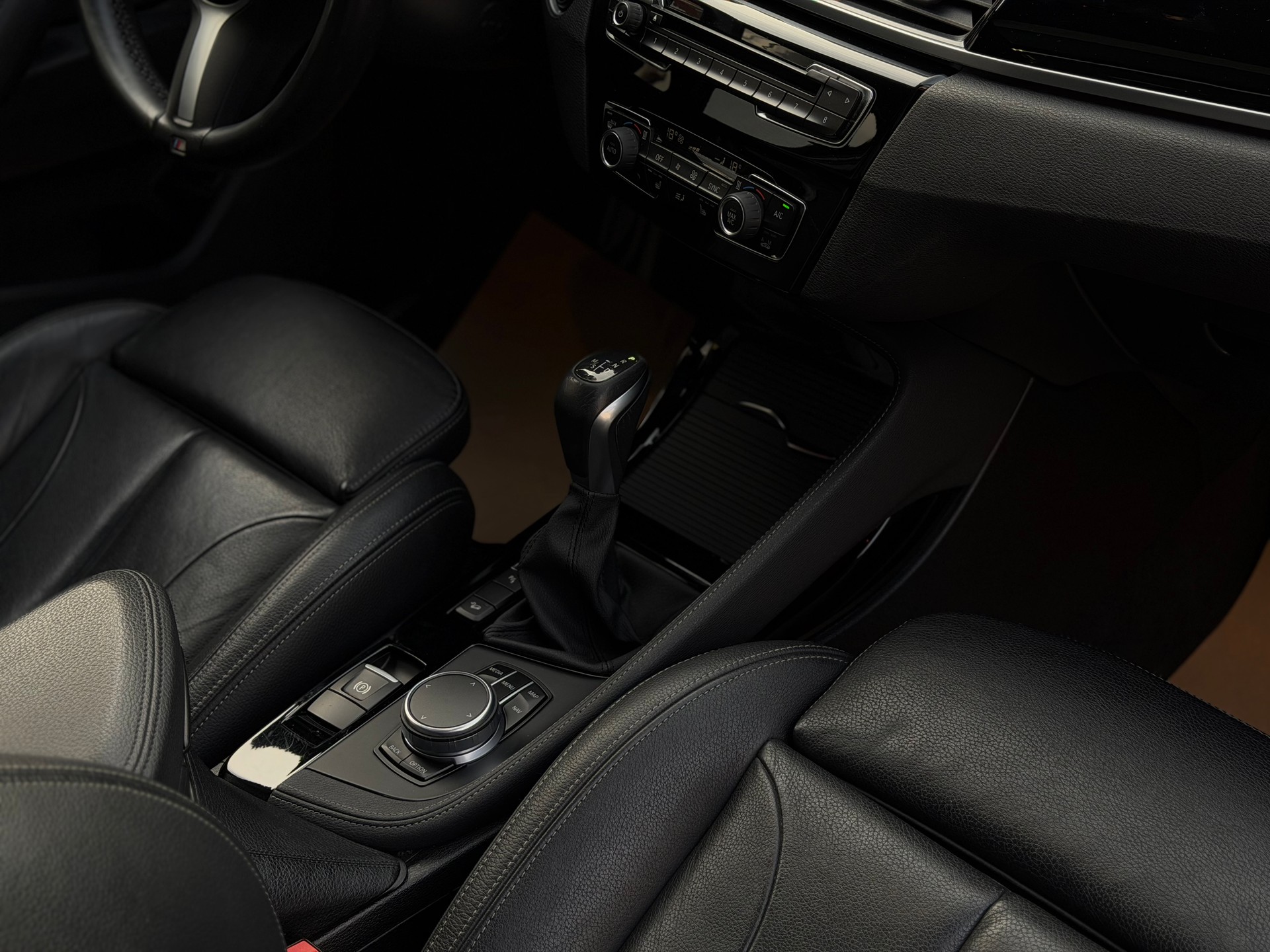 BMW X1 xDrive 25d M Sport Steptronic-image-16