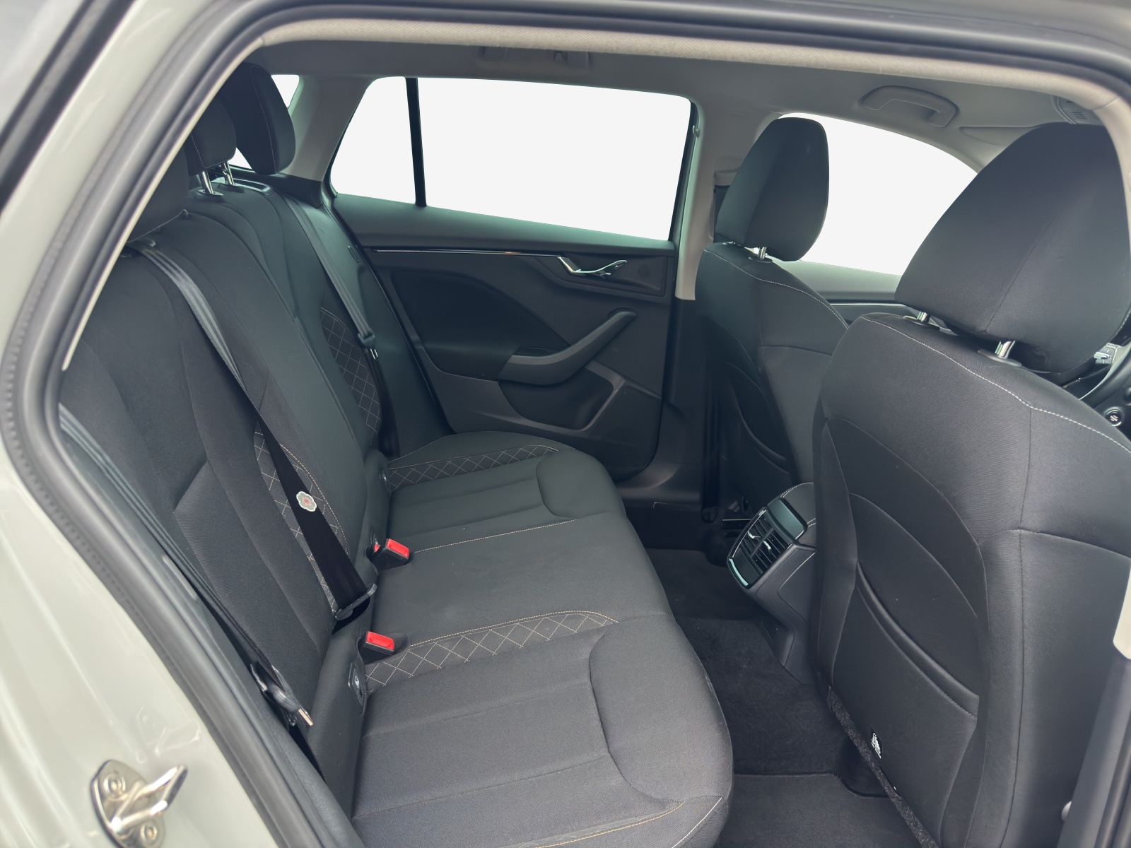 SKODA Scala 1.0 TSI Fresh-image-11