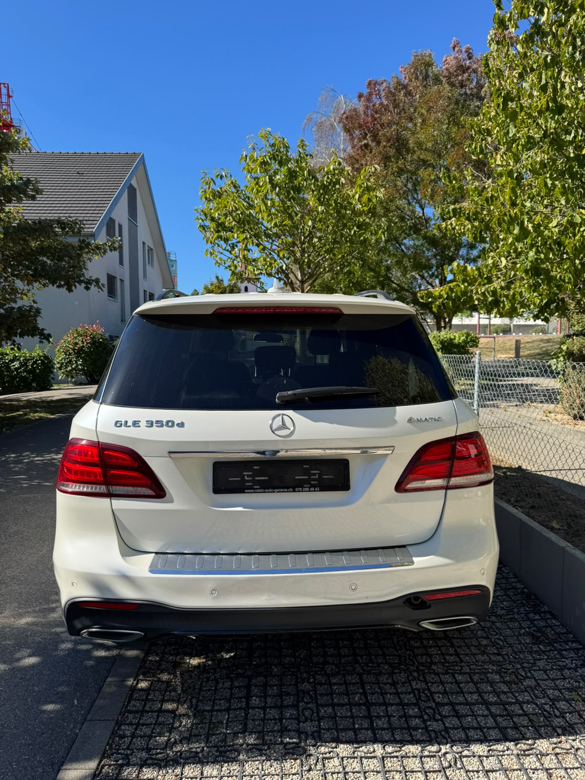 MERCEDES-BENZ GLE 350 d-image-3