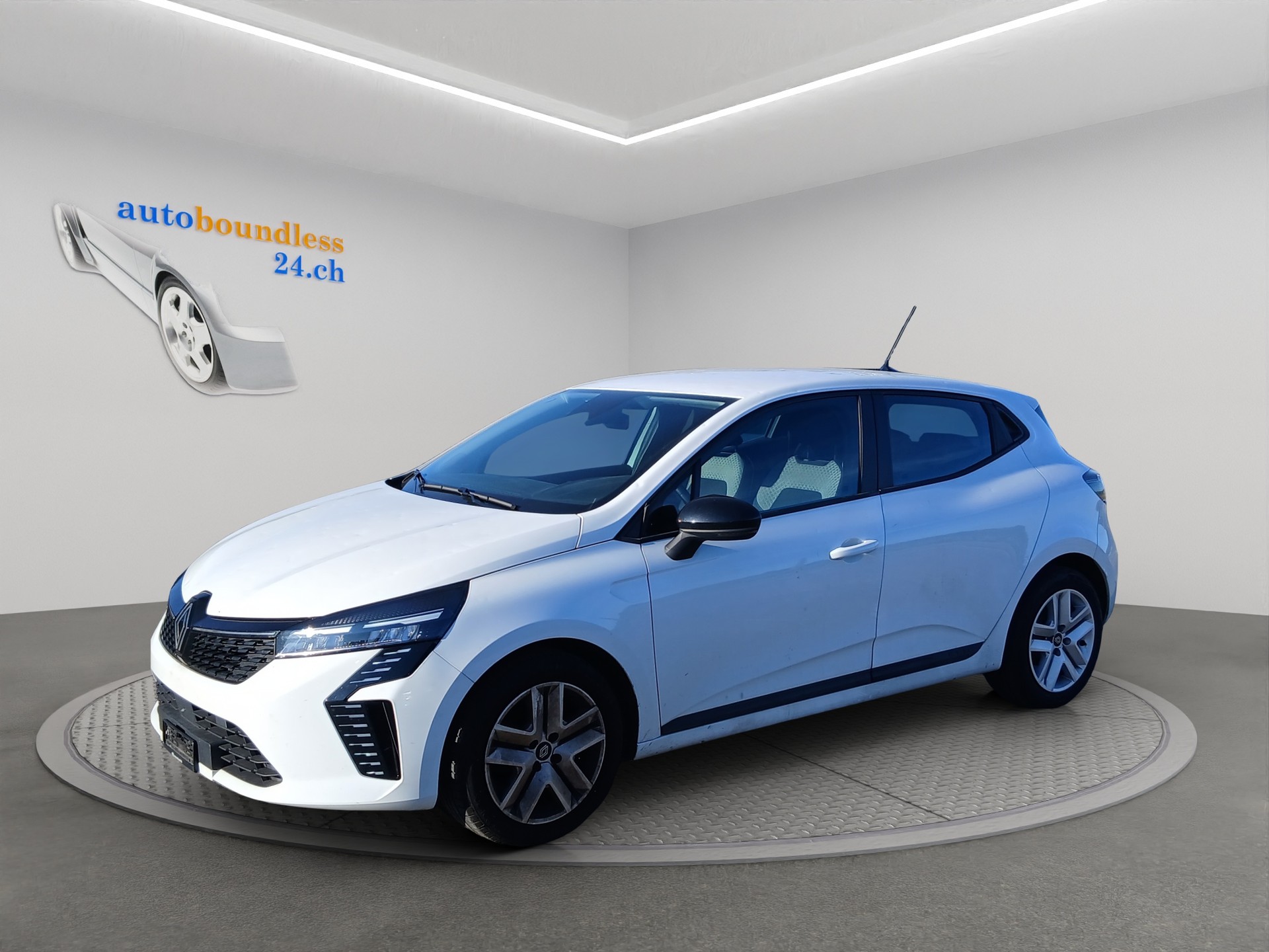 RENAULT Clio 1.0 Techno-image-2
