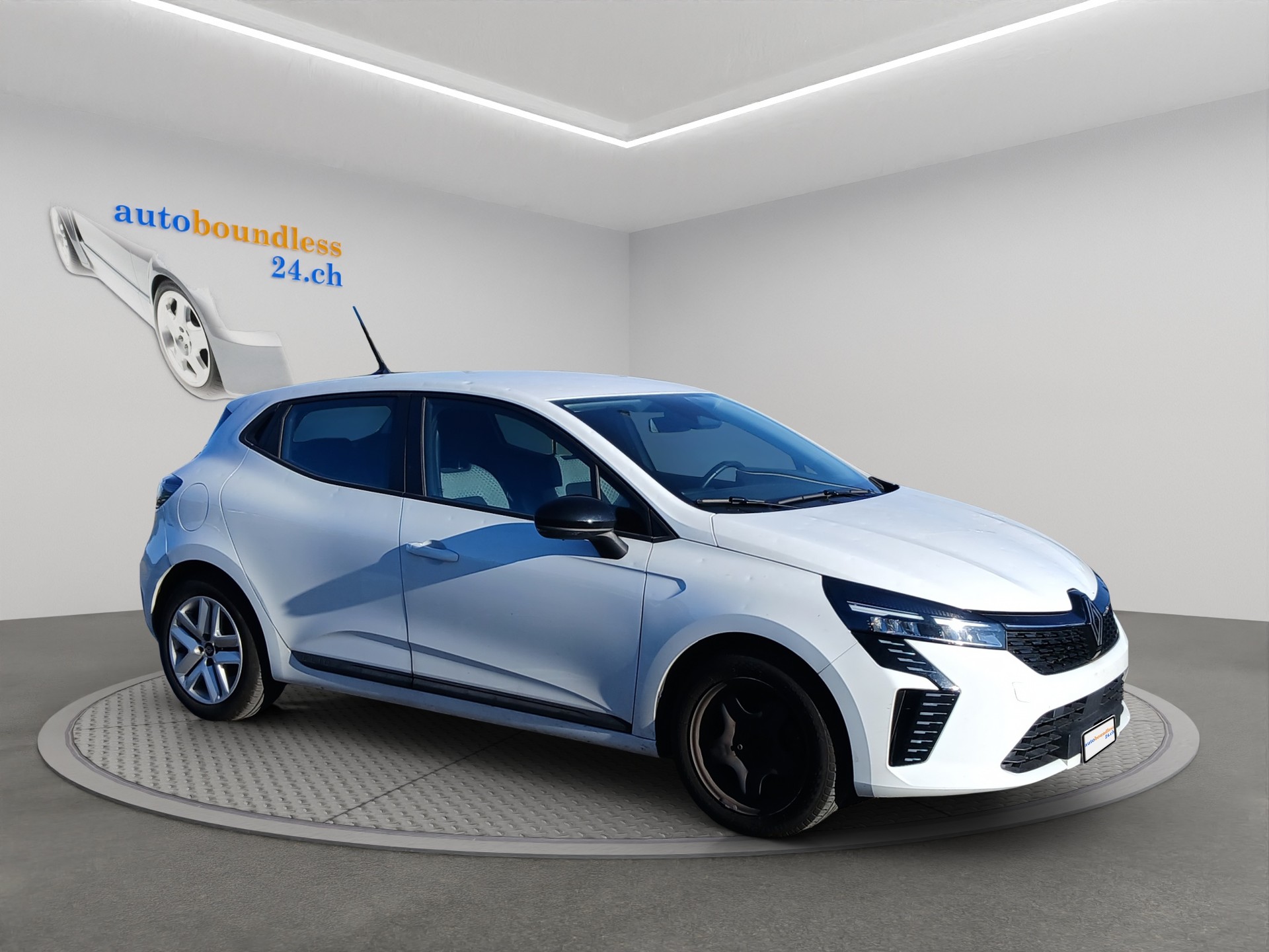 RENAULT Clio 1.0 Techno-image-1
