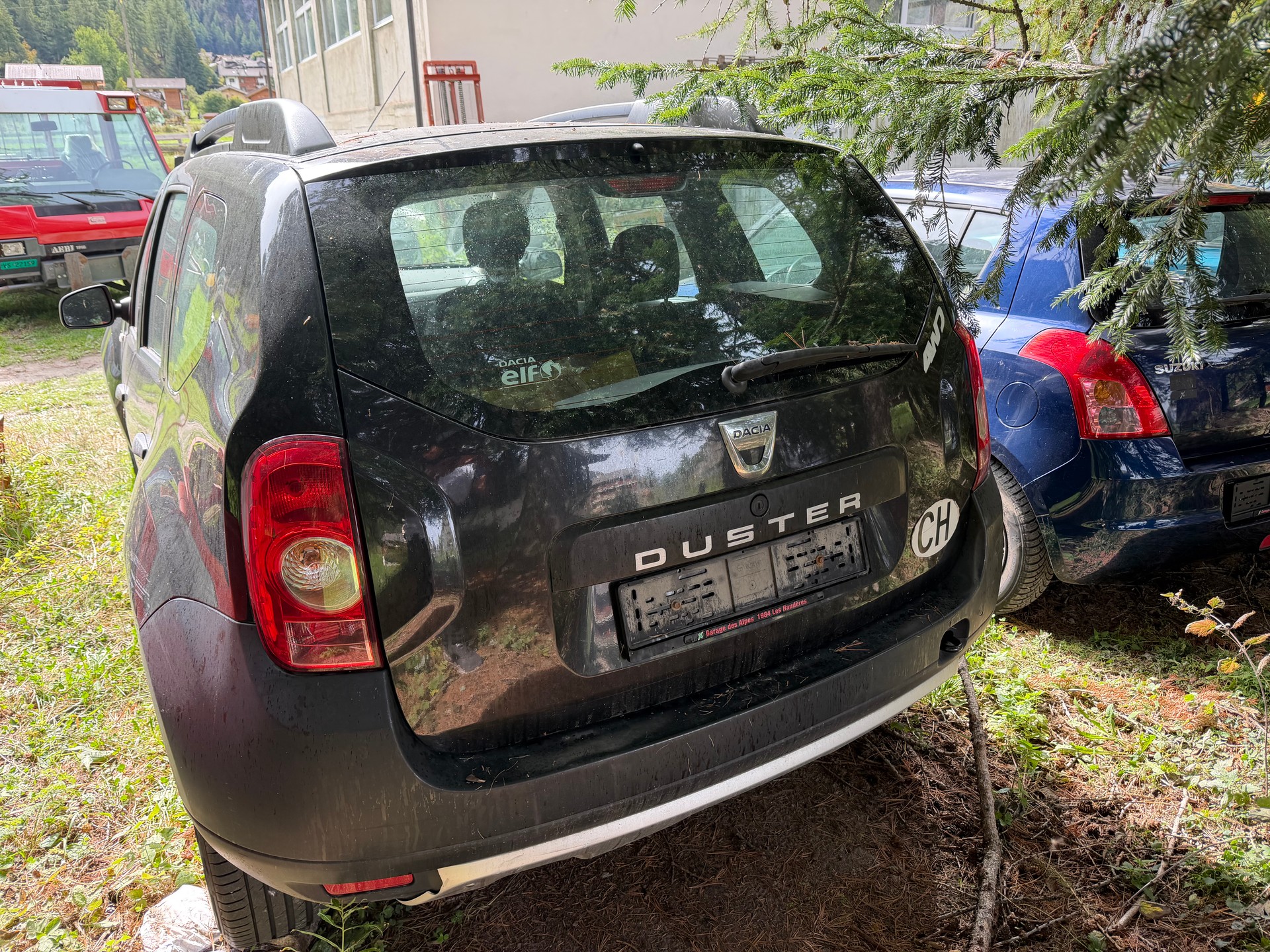 DACIA Duster 1.6 Lauréate 4x4-image-5