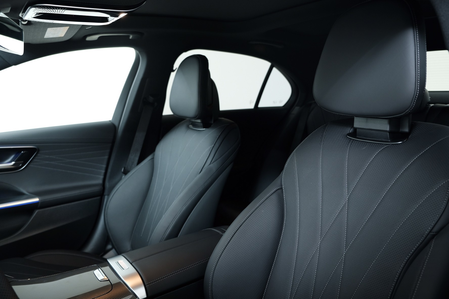 MERCEDES-BENZ C 220 d Swiss Star AMG Line 4matic W206-image-9