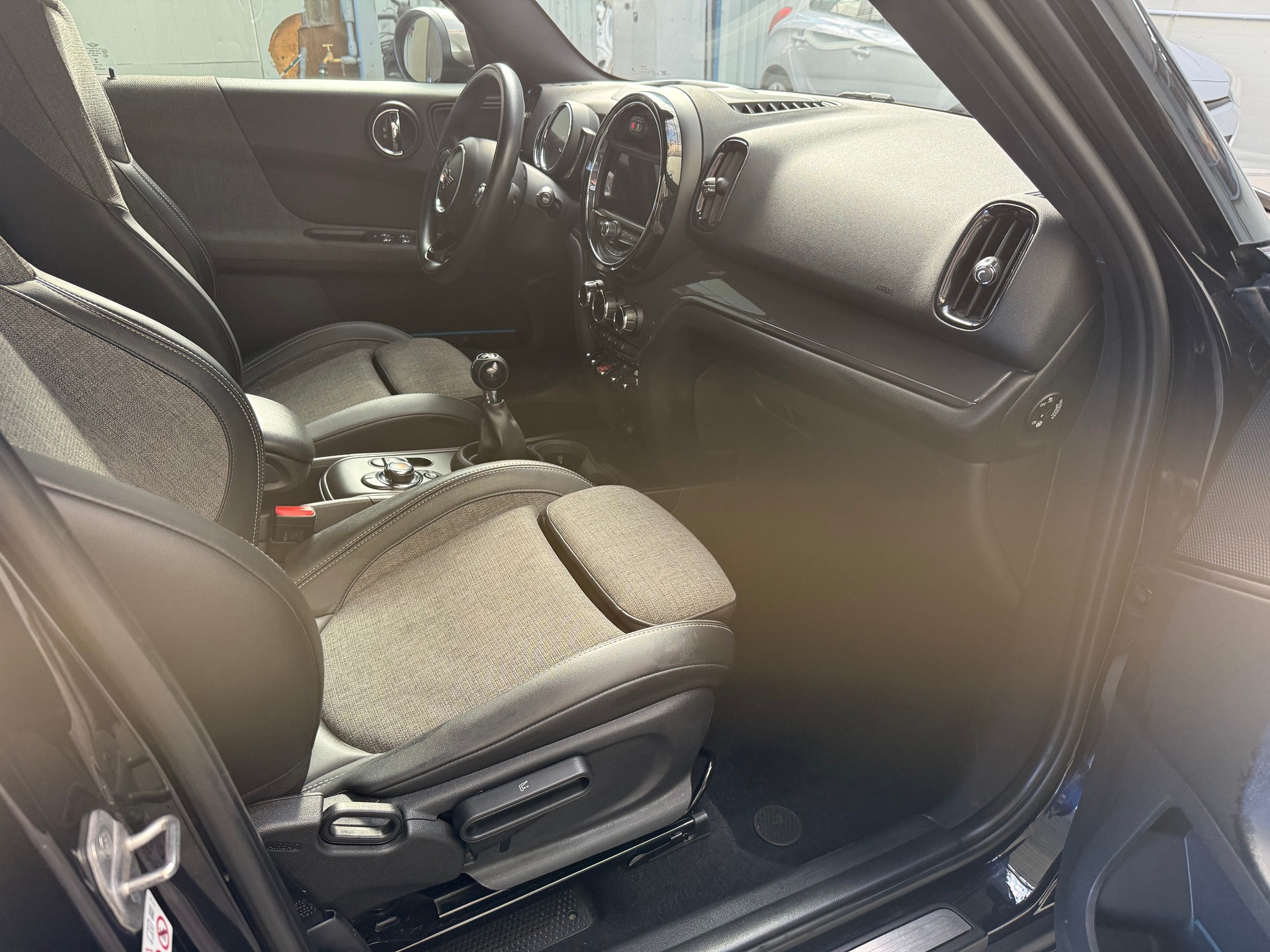 MINI Countryman Cooper D ALL4-image-6