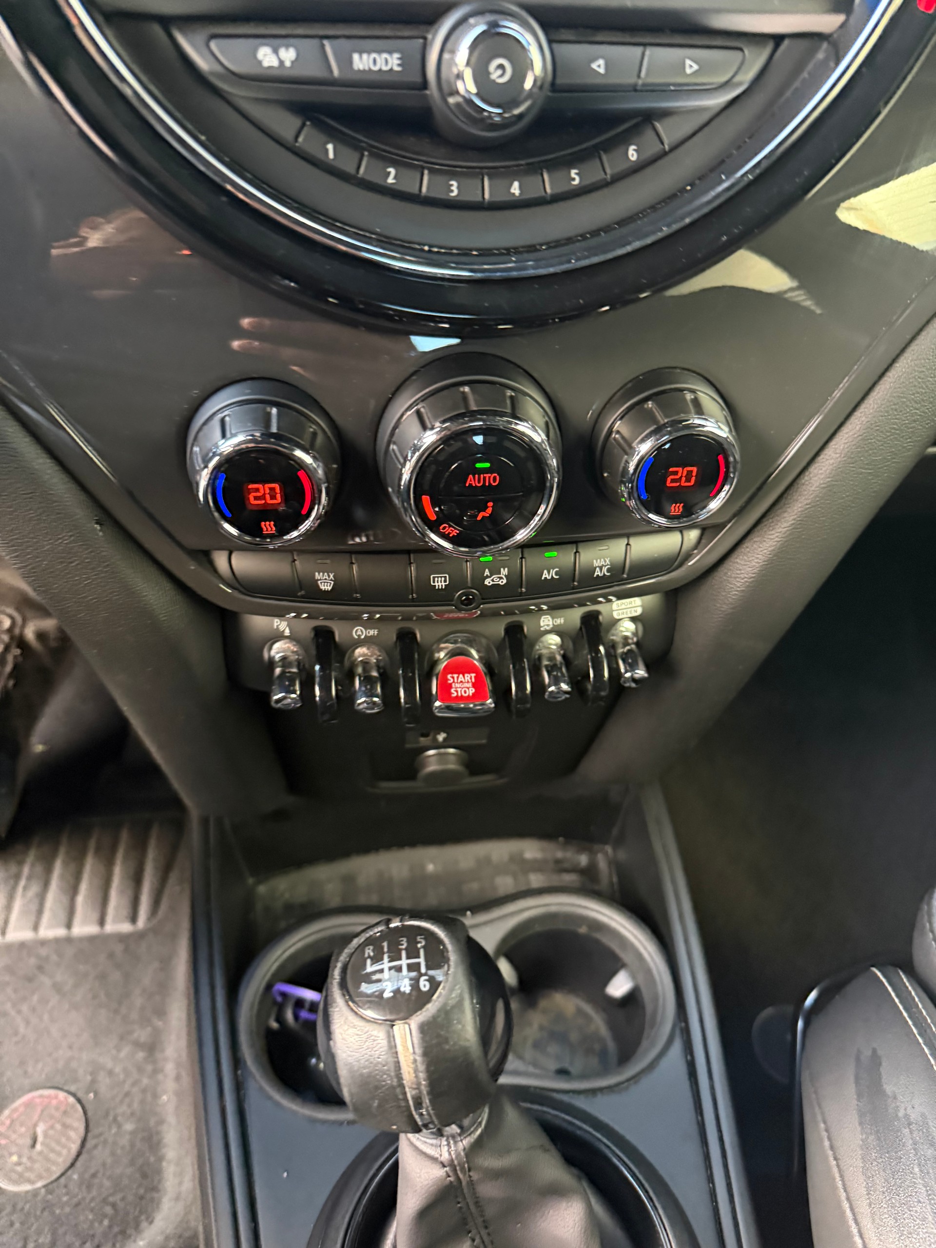 MINI Countryman Cooper D ALL4-image-11