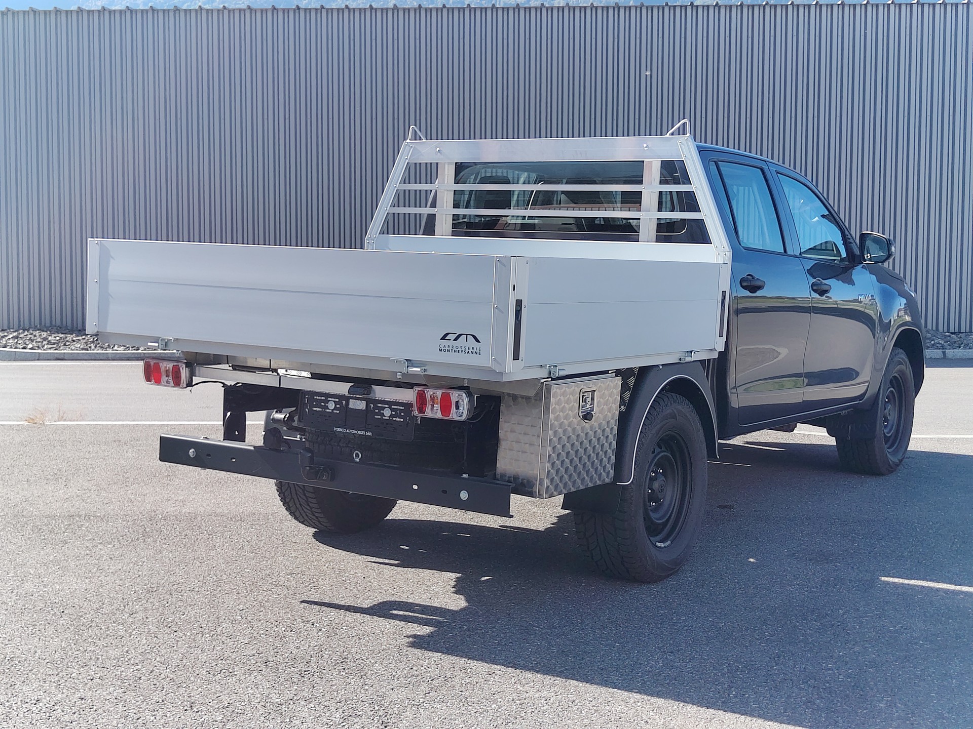 TOYOTA Hilux 2.4D-4D Comfort Double Cab 4x4-image-3