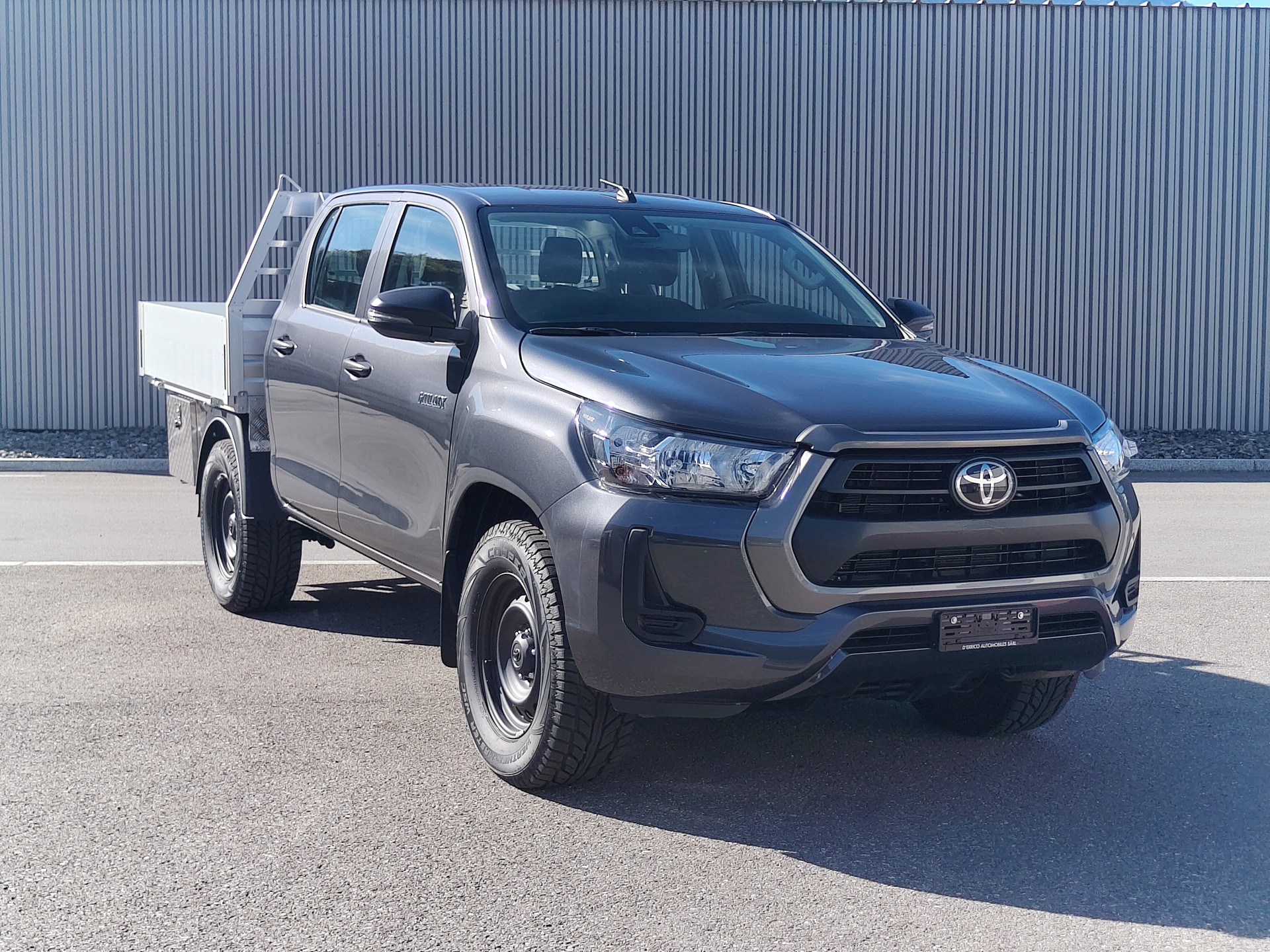 TOYOTA Hilux 2.4D-4D Comfort Double Cab 4x4-image-0