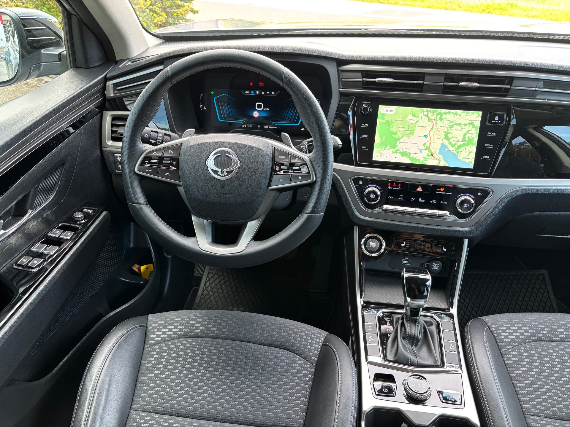 KGM-SsangYong Korando 1.5 T GDI Blackline 4WD-image-10