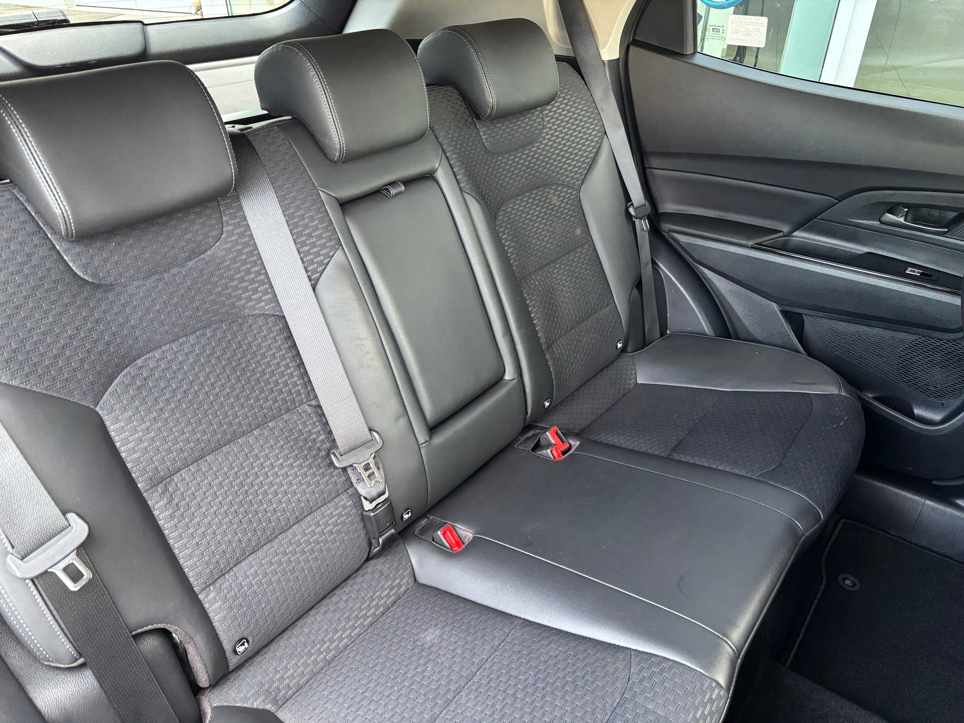 KGM-SsangYong Korando 1.5 T GDI Blackline 4WD-image-7